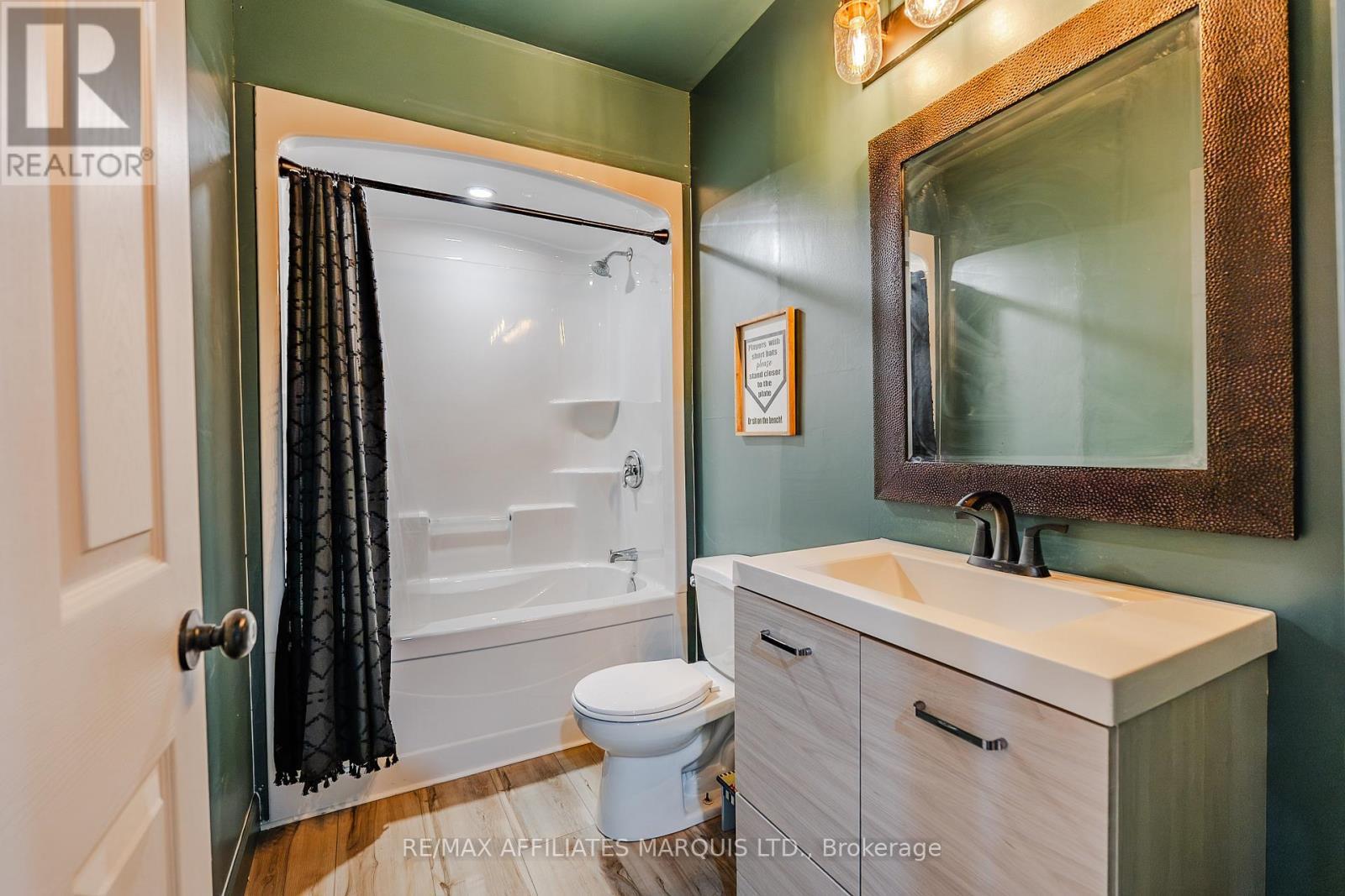 2 Meadow Lane, South Stormont, ON - Indoor Photo Showing Bathroom