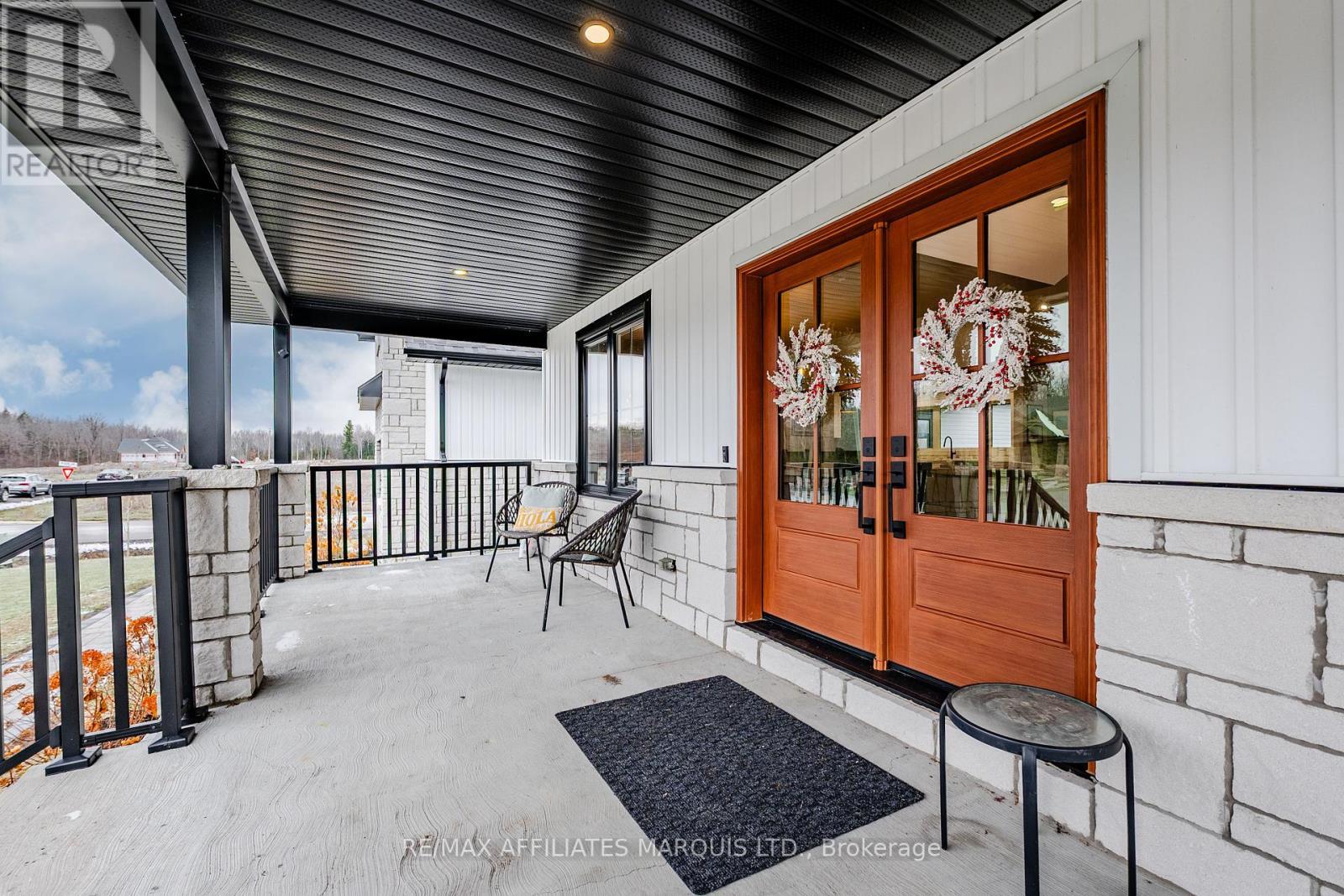 2 Meadow Lane, South Stormont, ON - Outdoor With Exterior