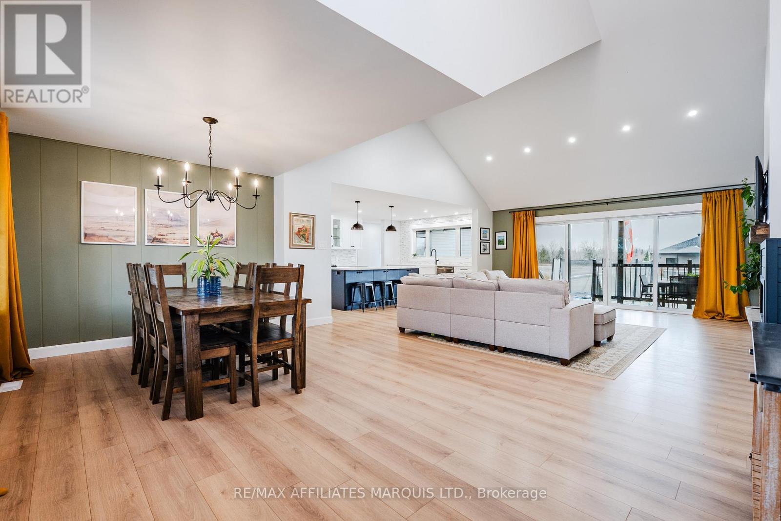 2 Meadow Lane, South Stormont, ON - Indoor