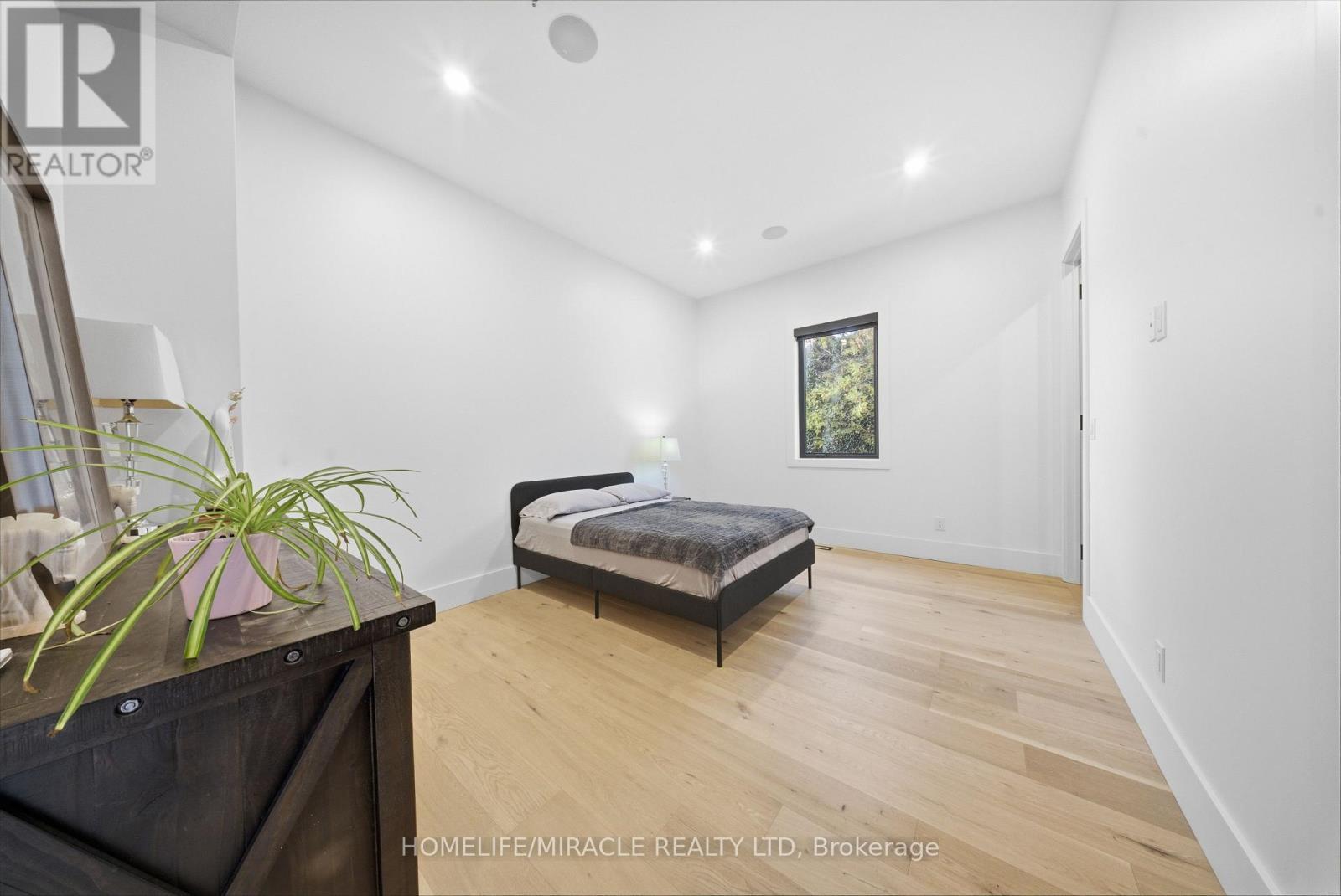 1653 Glenburnie Road, Mississauga, ON - Indoor