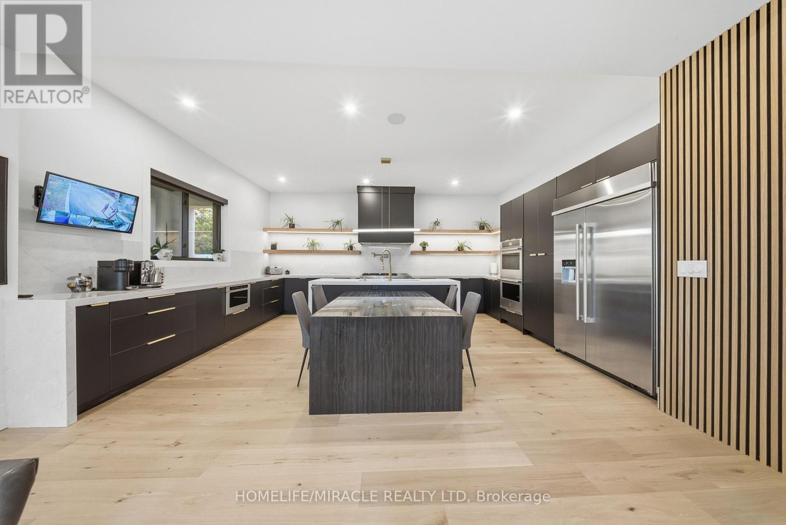 1653 Glenburnie Road, Mississauga, ON - Indoor Photo Showing Kitchen