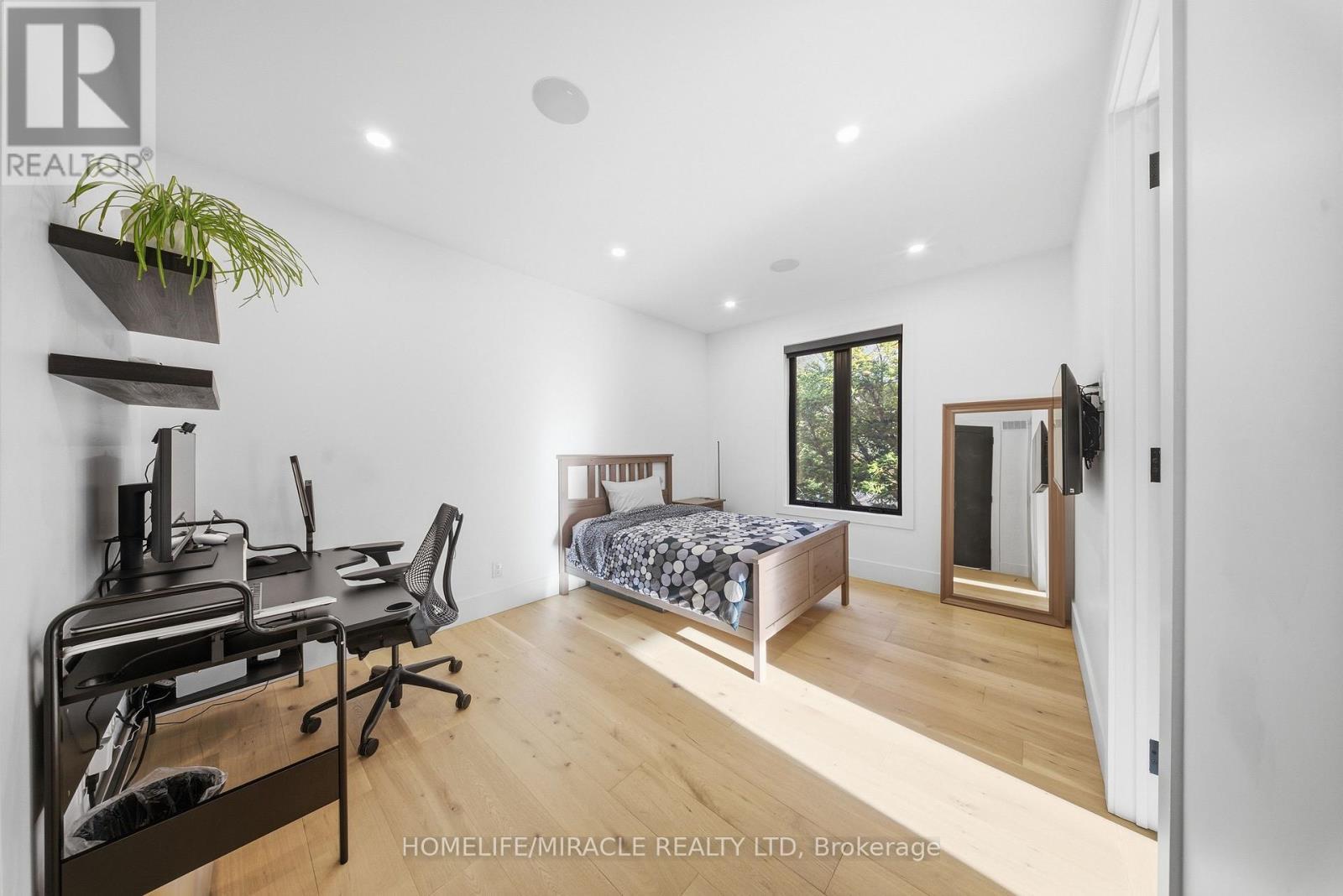 1653 Glenburnie Road, Mississauga, ON - Indoor