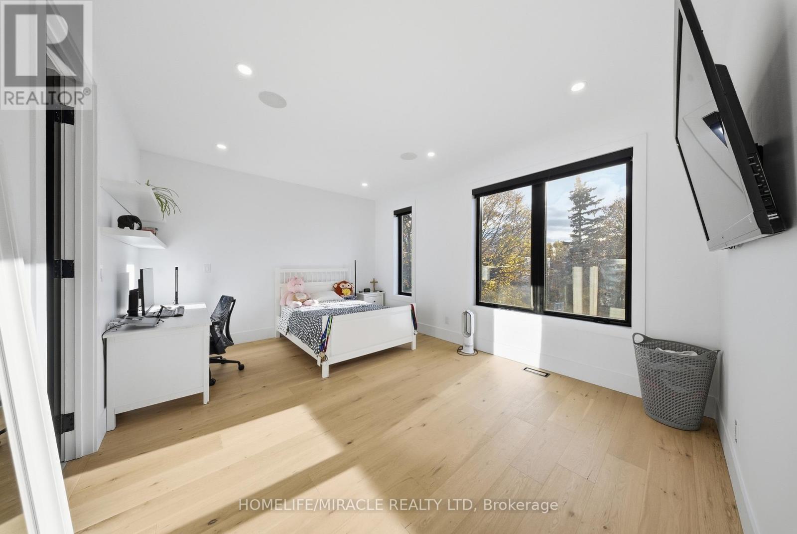 1653 Glenburnie Road, Mississauga, ON - Indoor