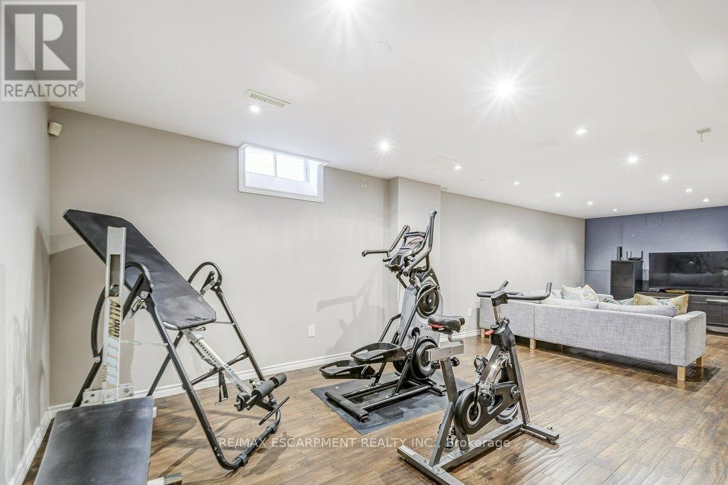 149 Charterhouse Crescent, Hamilton, ON - Indoor Photo Showing Gym Room