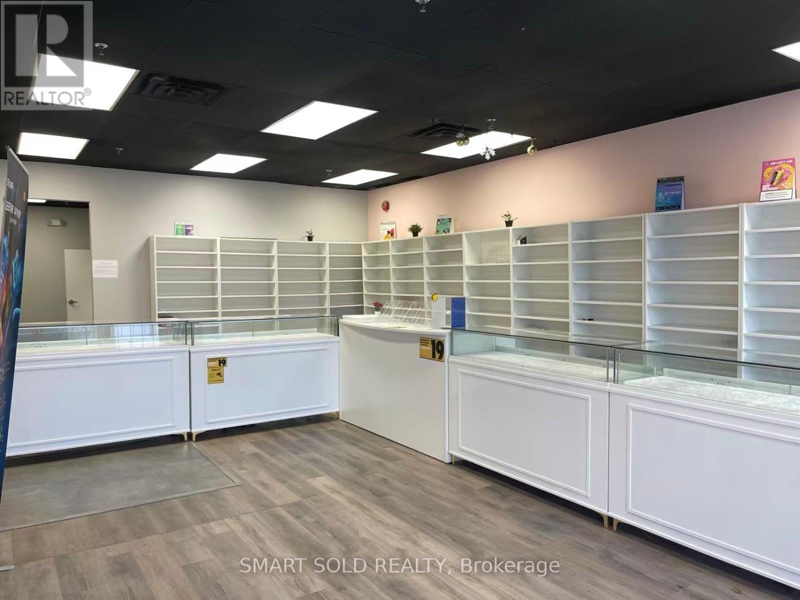 8 - 9631 Yonge Street, Richmond Hill, ON