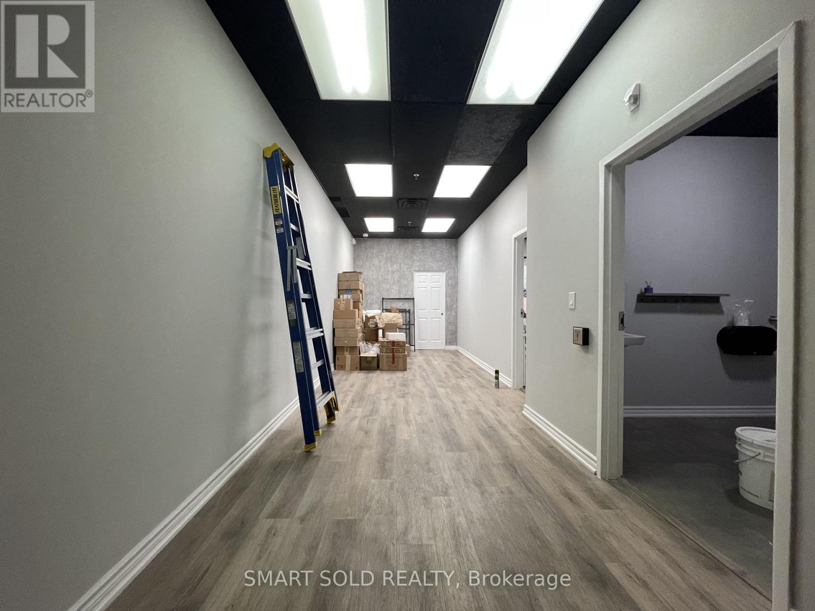 8 - 9631 Yonge Street, Richmond Hill, ON