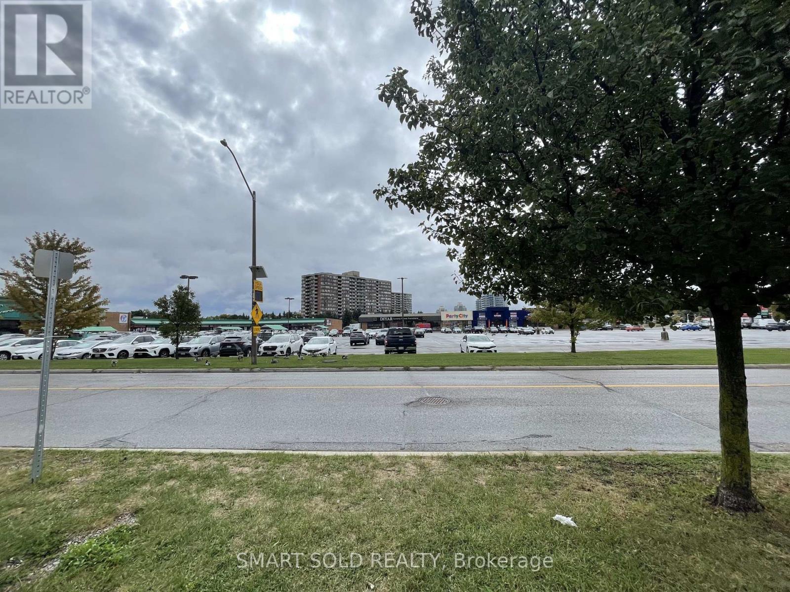 8 - 9631 Yonge Street, Richmond Hill, ON