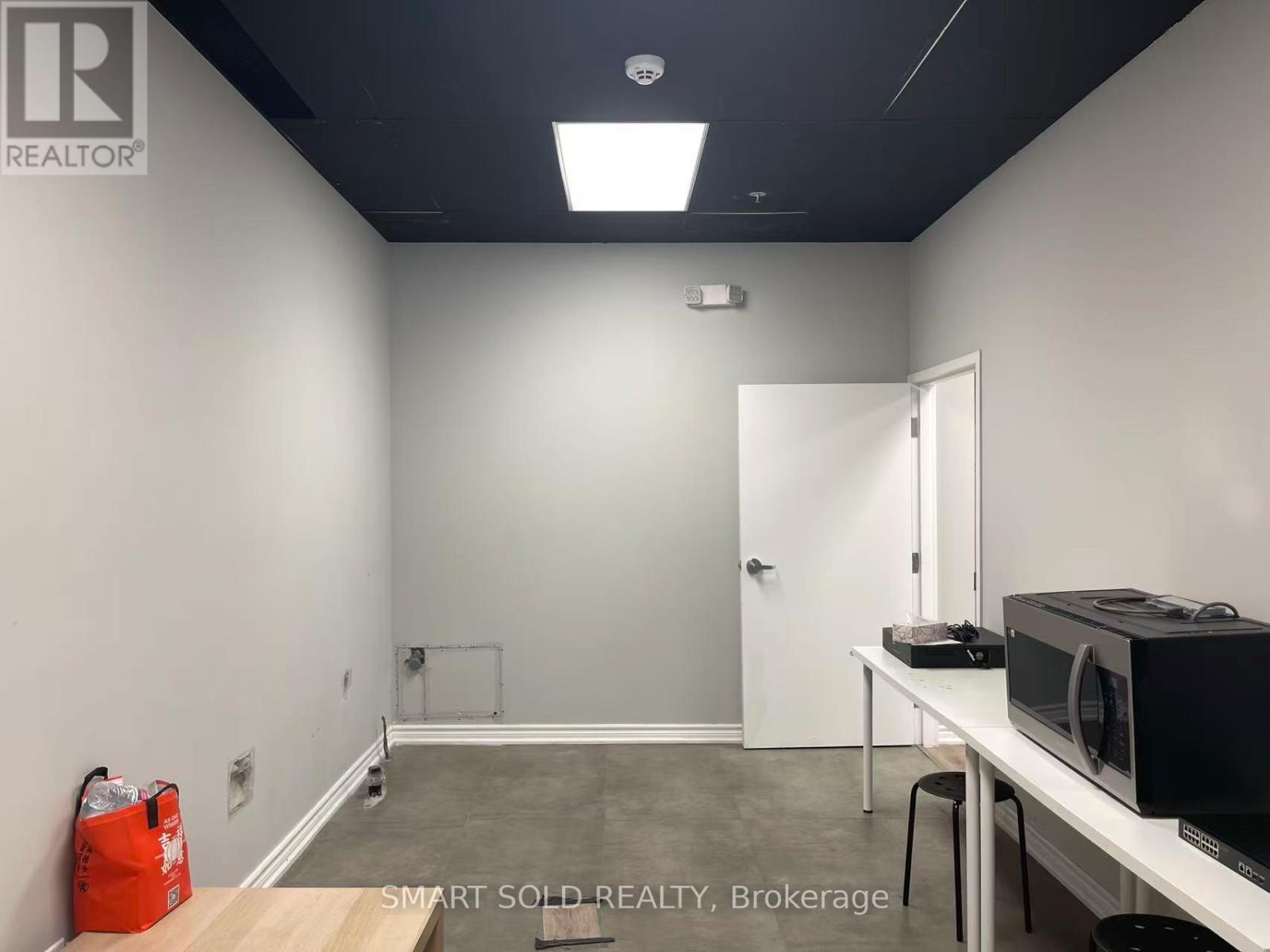 8 - 9631 Yonge Street, Richmond Hill, ON