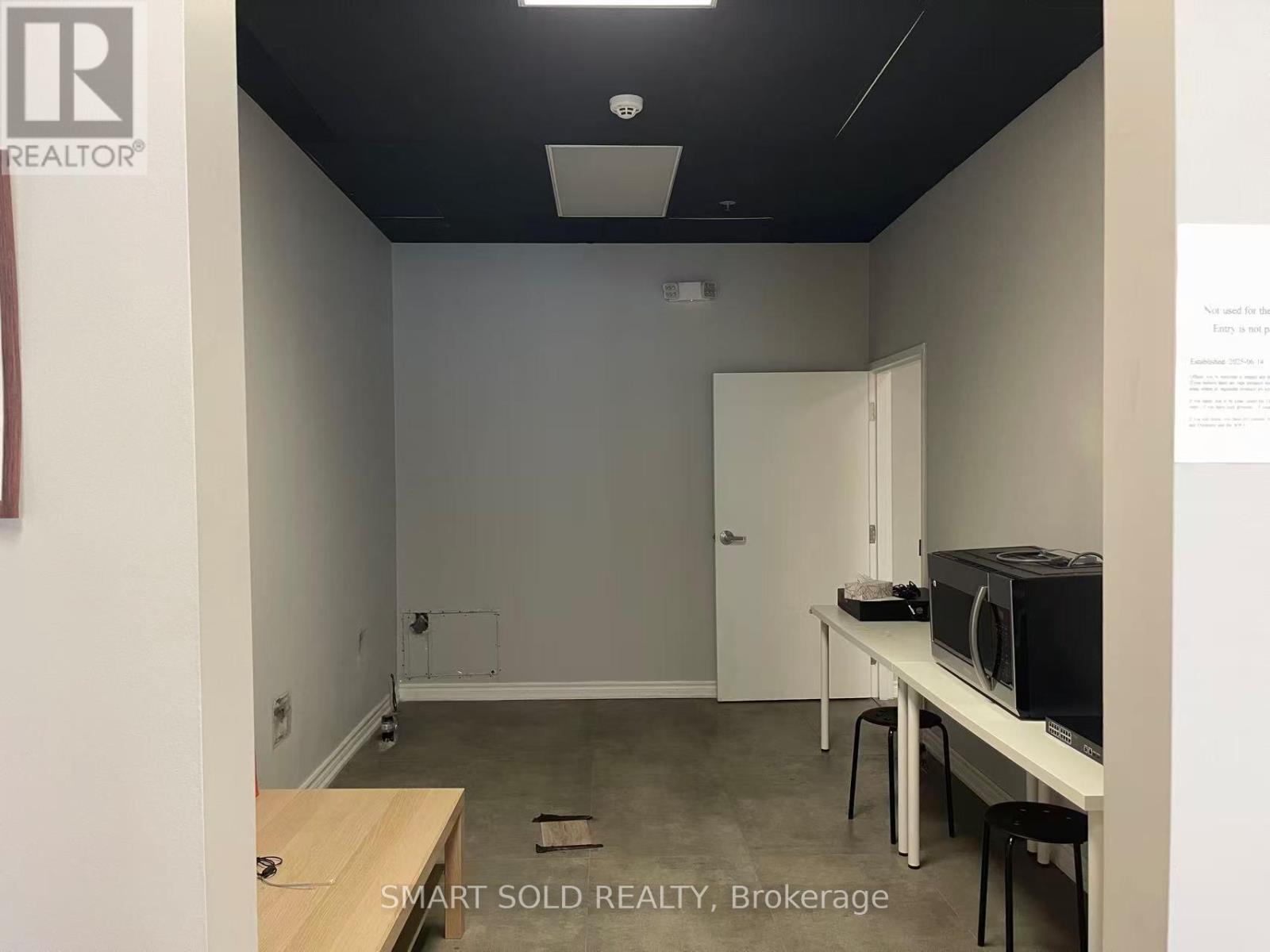 8 - 9631 Yonge Street, Richmond Hill, ON