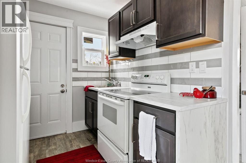 1704 Mercer Unit# Upper, Windsor, ON - Indoor Photo Showing Kitchen