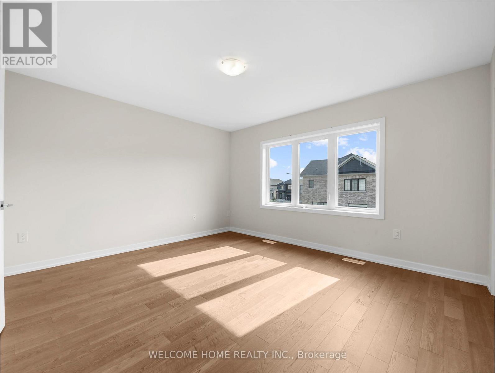 6 Sun Haven Lane, Thorold, ON - Indoor Photo Showing Other Room