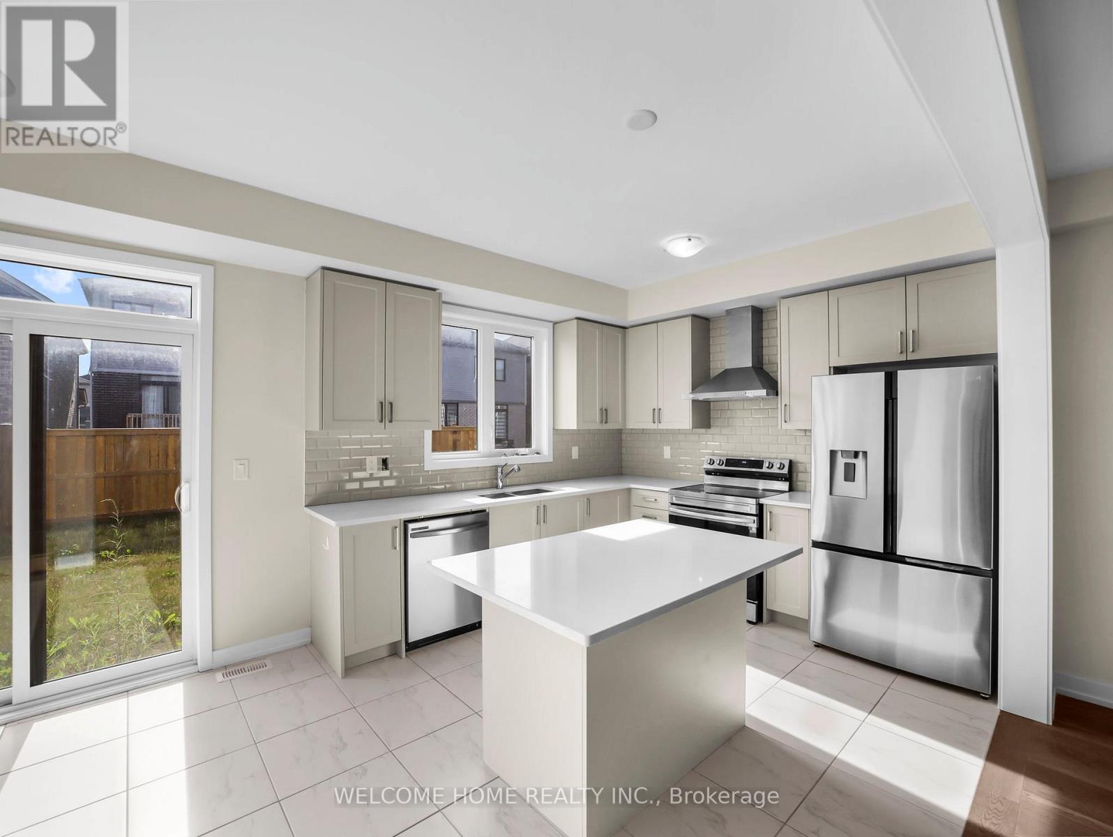 6 Sun Haven Lane, Thorold, ON - Indoor Photo Showing Kitchen