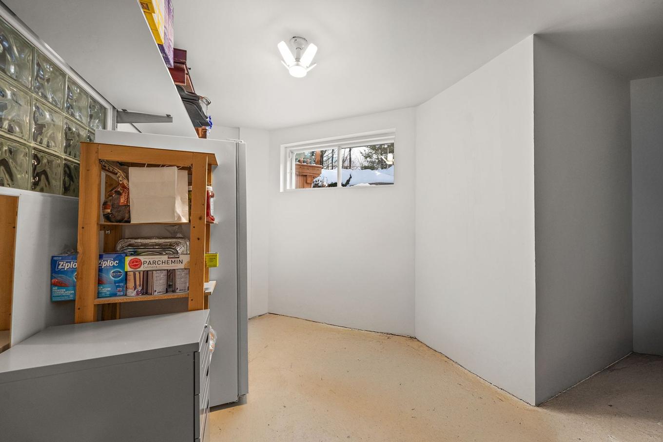 Rangement - 91 Rue Des Pistoles, Blainville, QC - Indoor Photo Showing Other Room