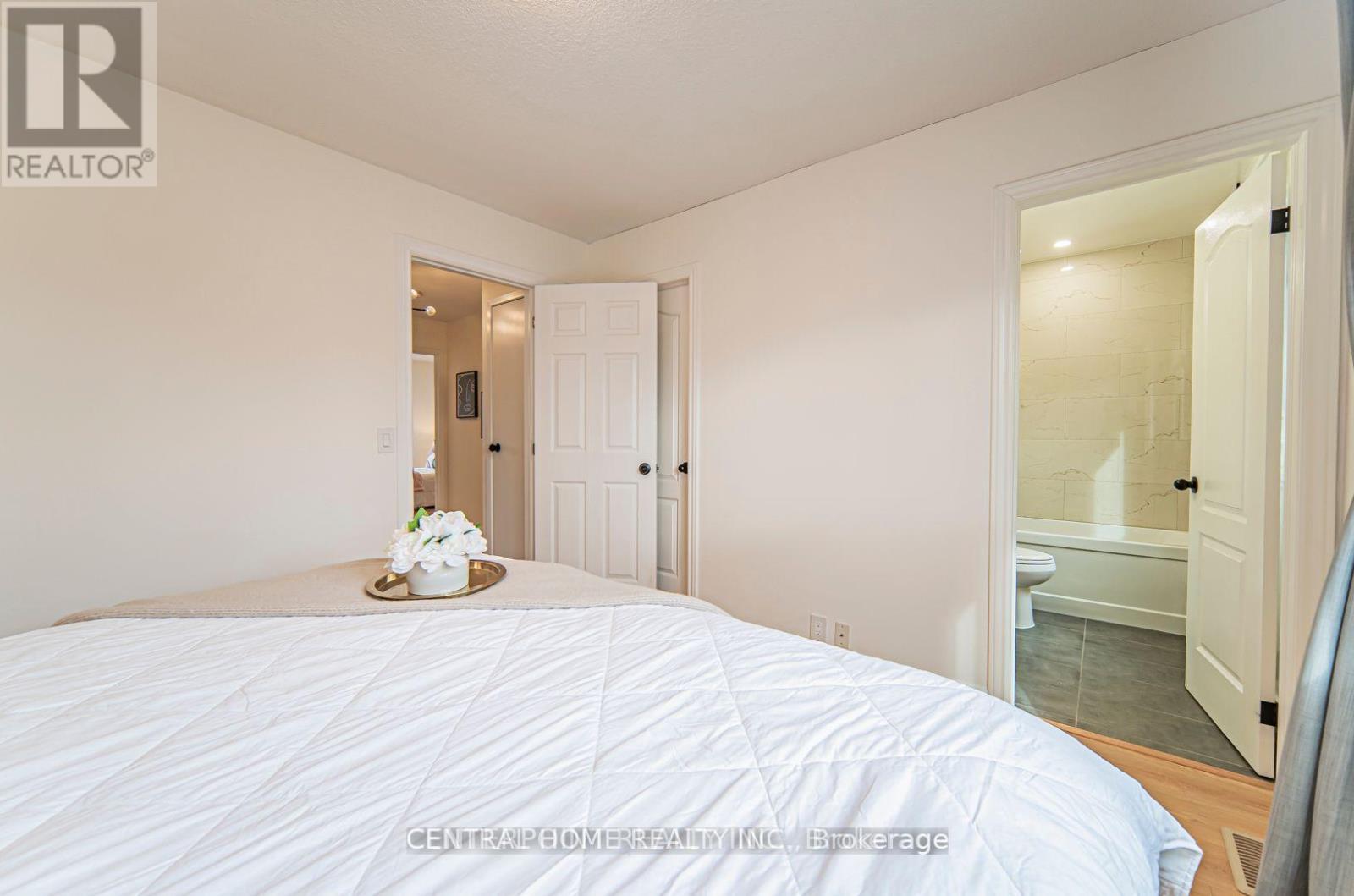 84 Raleigh Crescent, Markham, ON - Indoor Photo Showing Bedroom