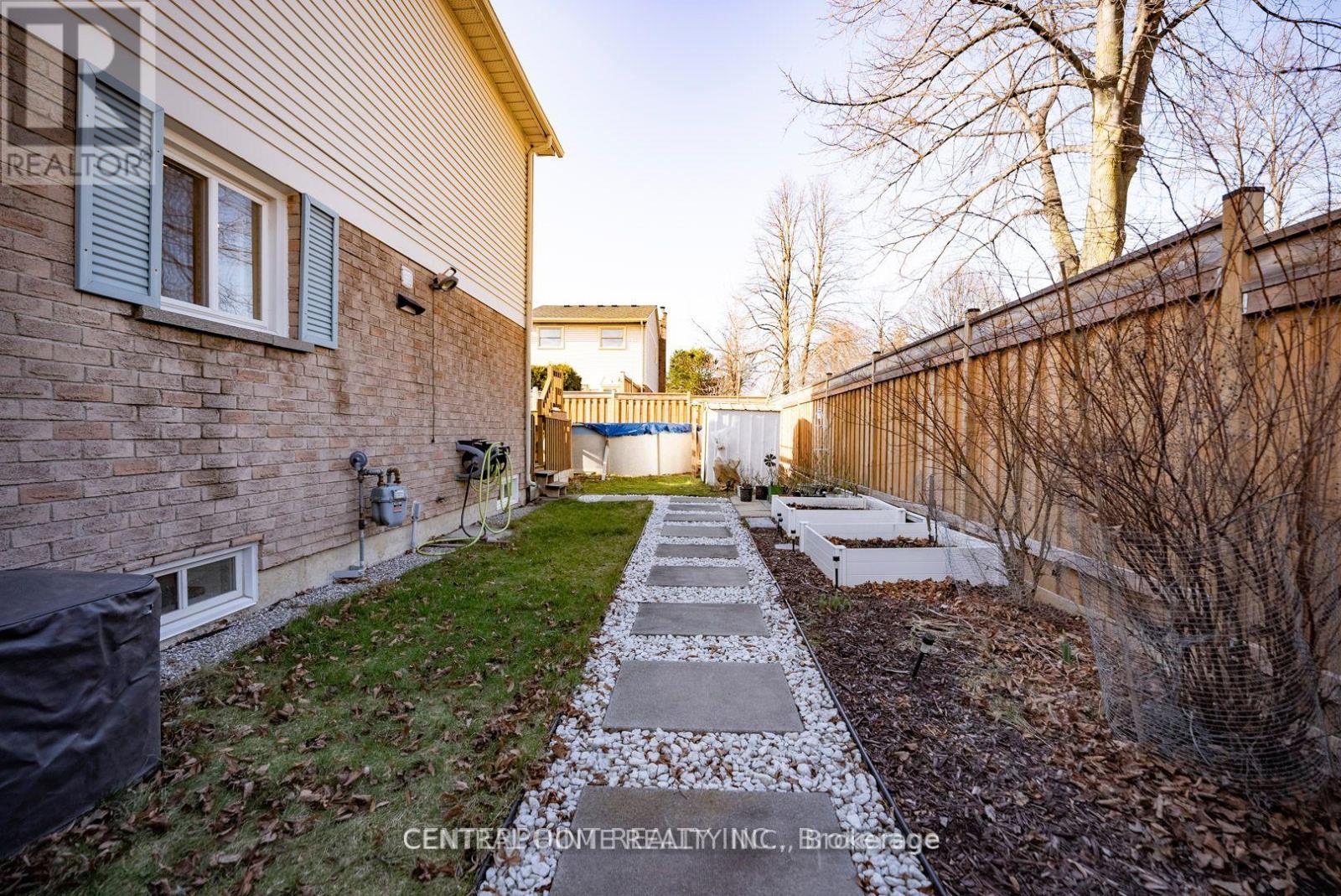 84 Raleigh Crescent, Markham, ON - Outdoor