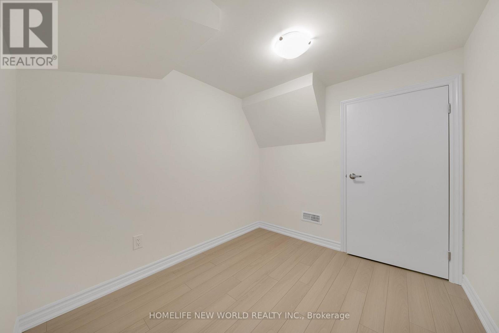 7 Harvey Bunker Crescent, Markham, ON - Indoor Photo Showing Other Room