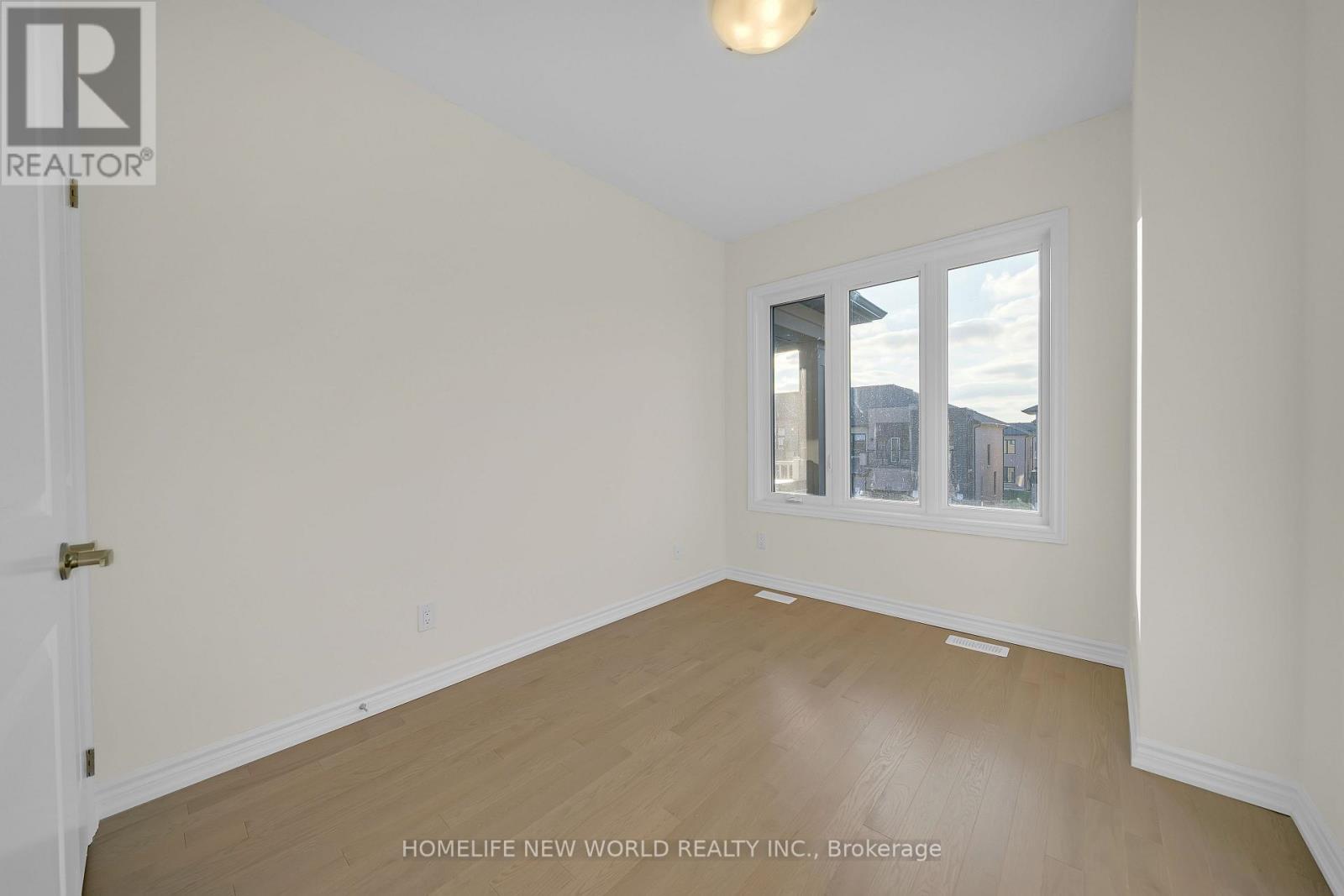 7 Harvey Bunker Crescent, Markham, ON - Indoor Photo Showing Other Room