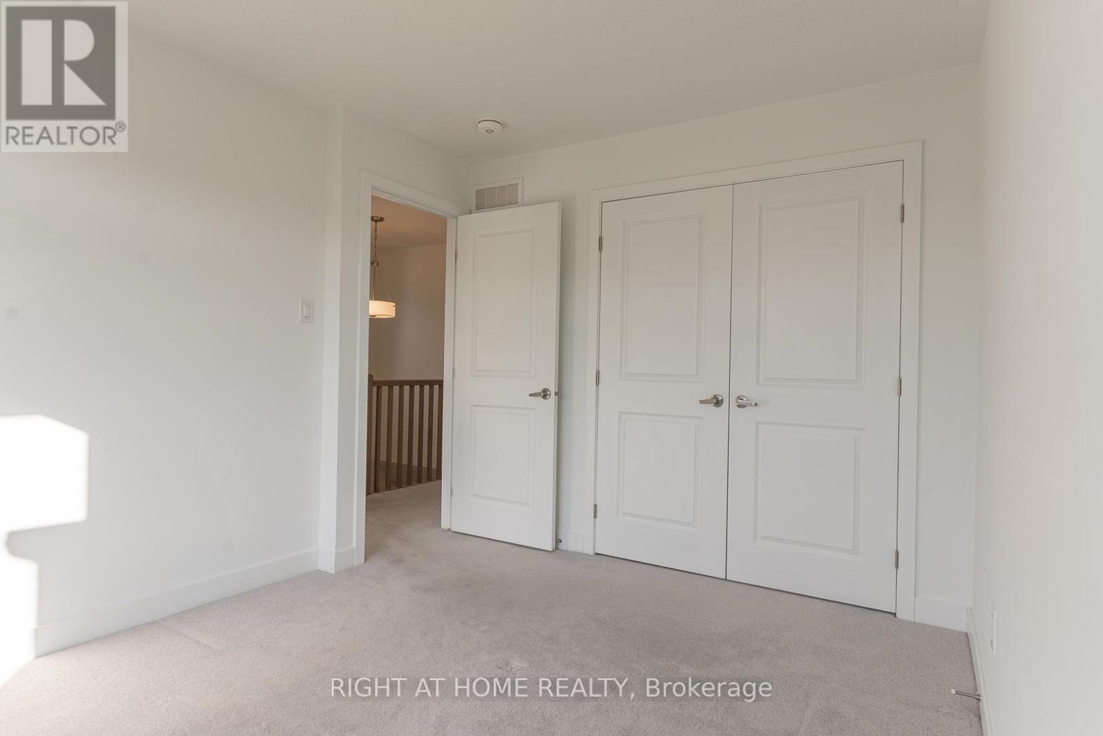 16 Nettle Crescent, Ottawa, ON - Indoor Photo Showing Other Room