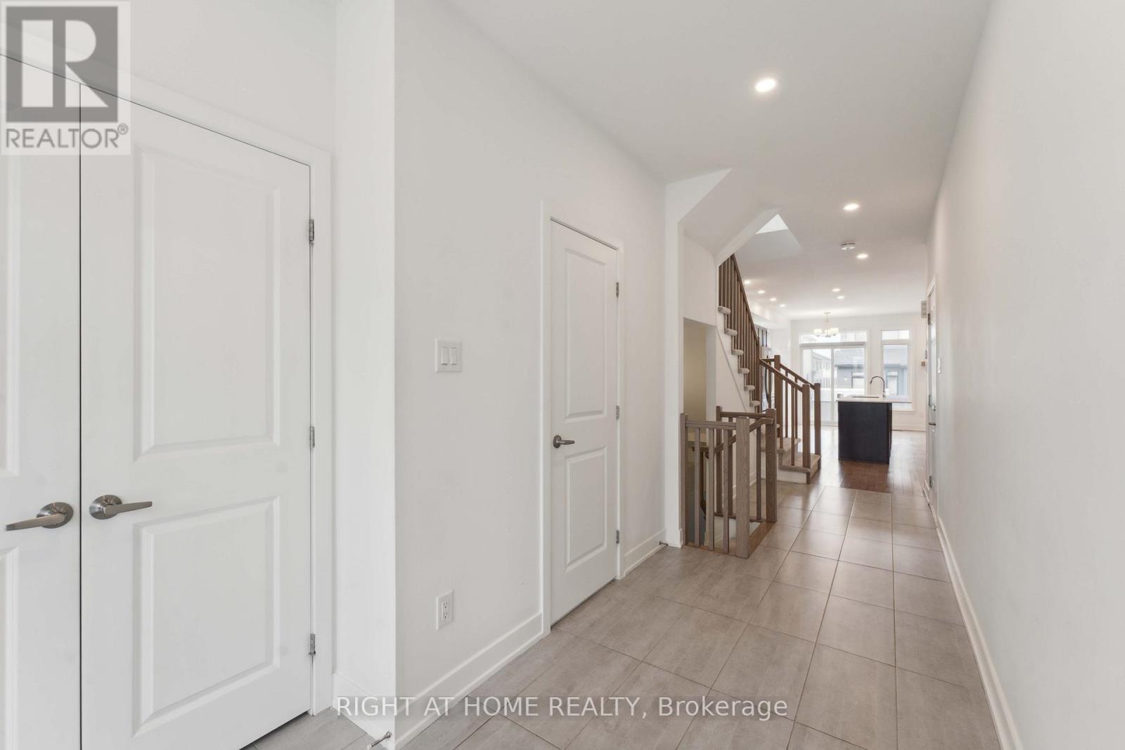 16 Nettle Crescent, Ottawa, ON - Indoor Photo Showing Other Room