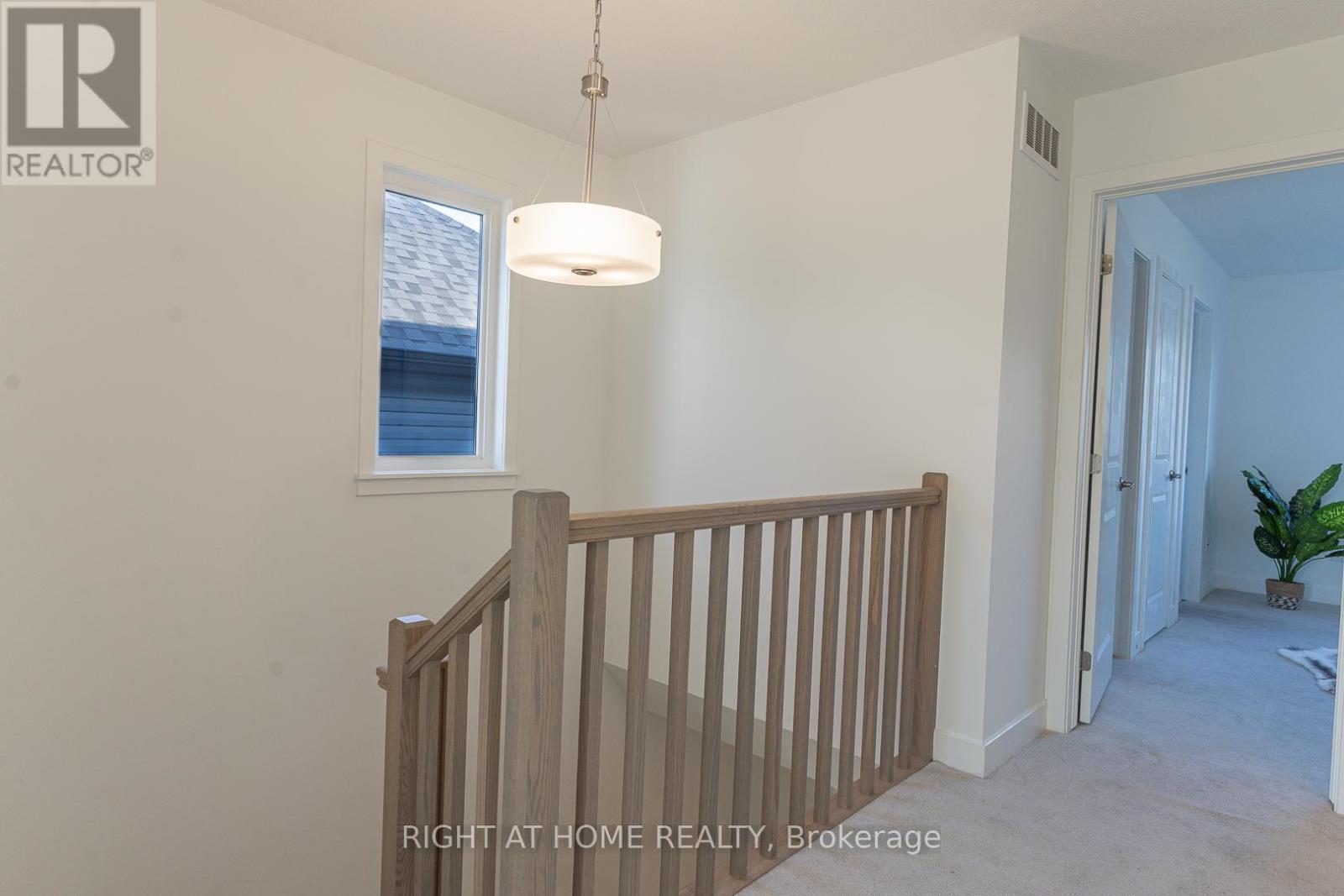 16 Nettle Crescent, Ottawa, ON - Indoor Photo Showing Other Room