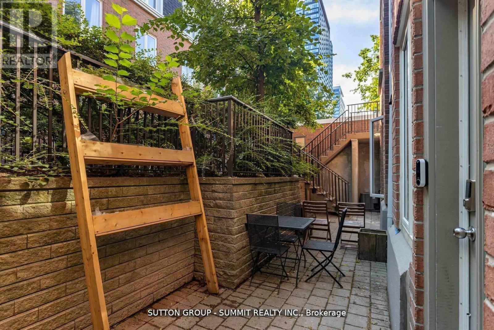 421 - 12 Douro Street, Toronto, ON - Outdoor