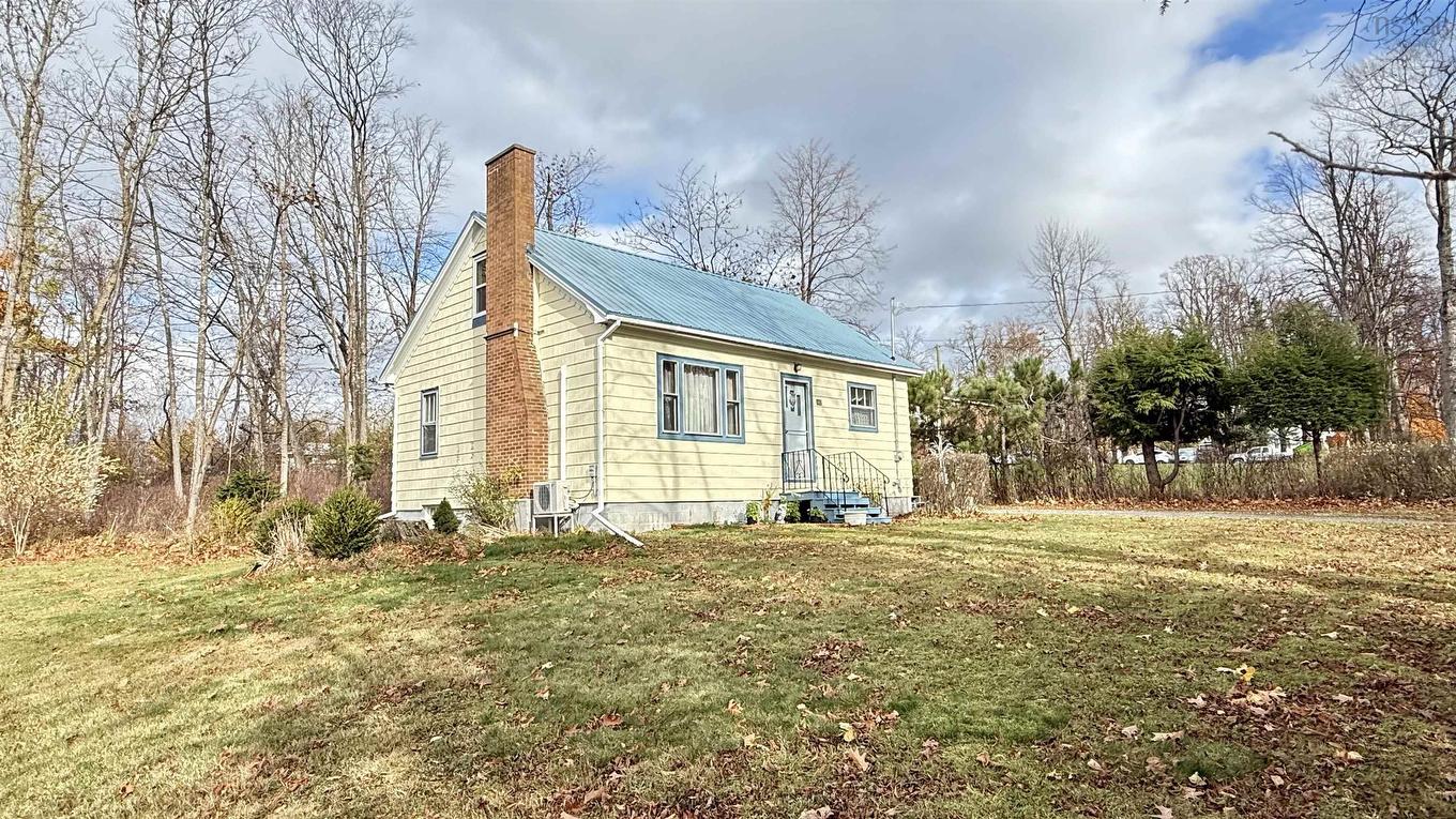 102 Cottage Street, Pictou, NS
