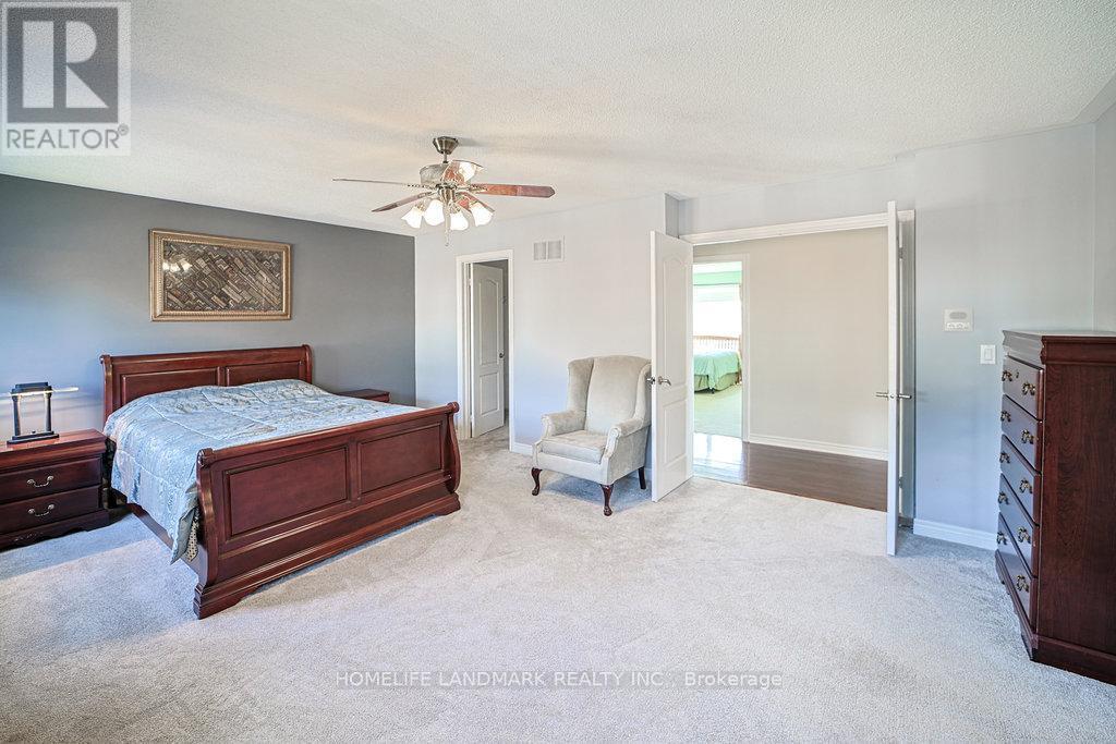 3565 Stonecutter Crescent, Mississauga, ON - Indoor Photo Showing Bedroom
