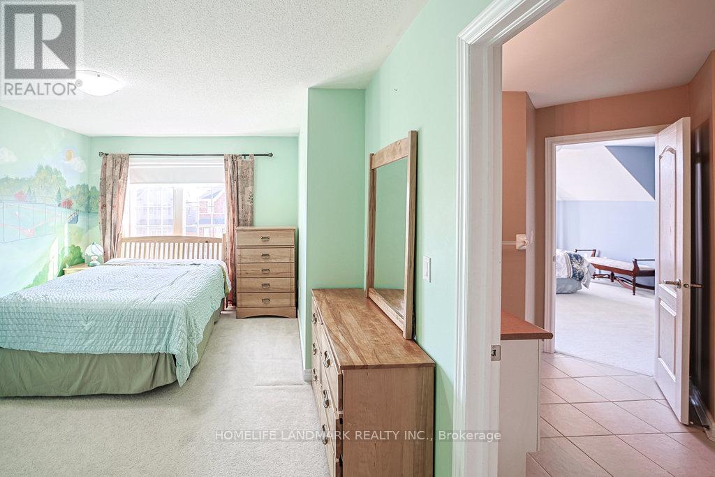 3565 Stonecutter Crescent, Mississauga, ON - Indoor Photo Showing Bedroom