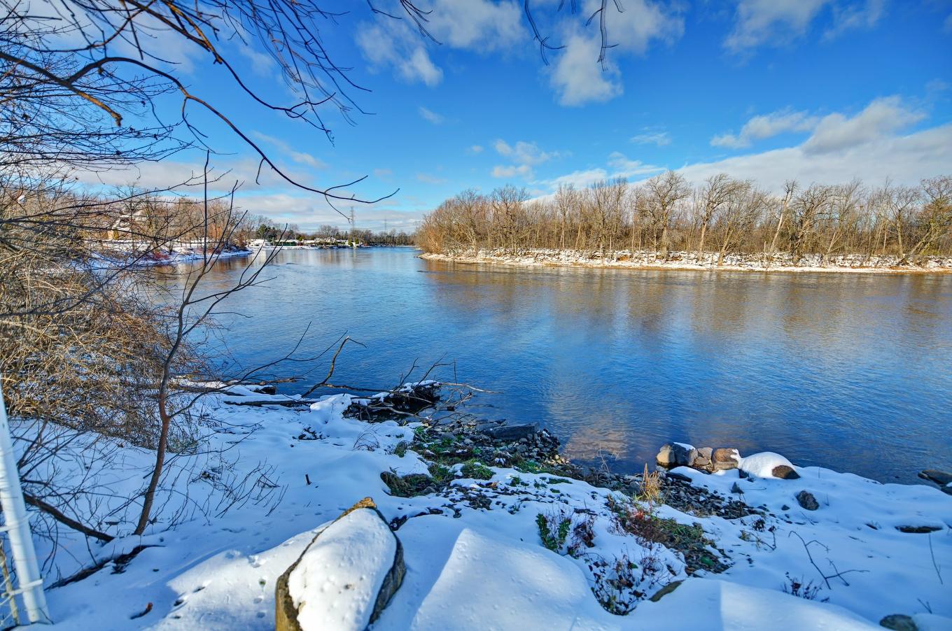 Bord de l'eau - 5375 Boul. Des Mille-Îles, Laval (Saint-François), QC - Outdoor With Body Of Water With View