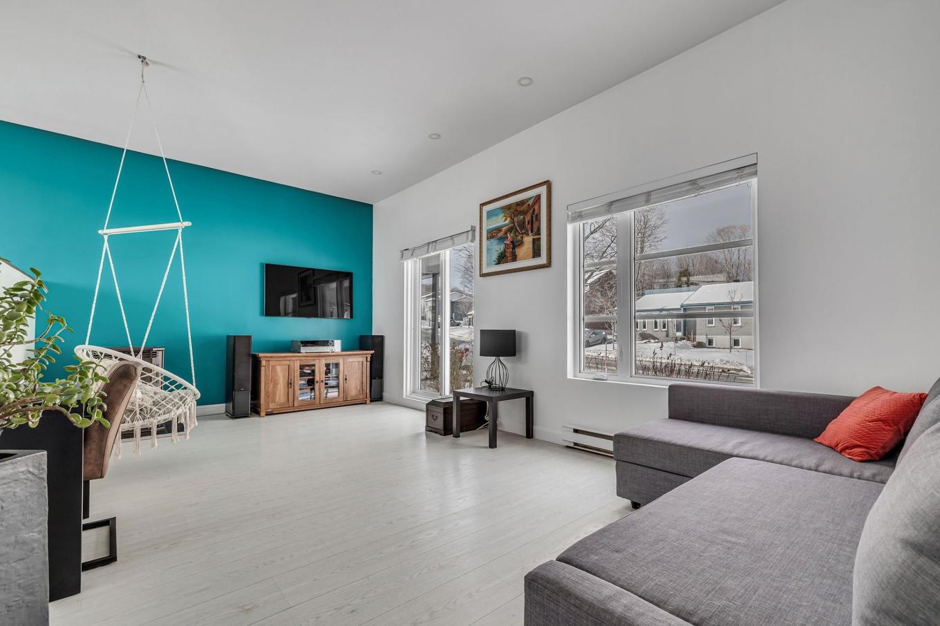 Living room - 6211 Rue Des Feuillus, Québec (La Haute-Saint-Charles), QC - Indoor Photo Showing Living Room