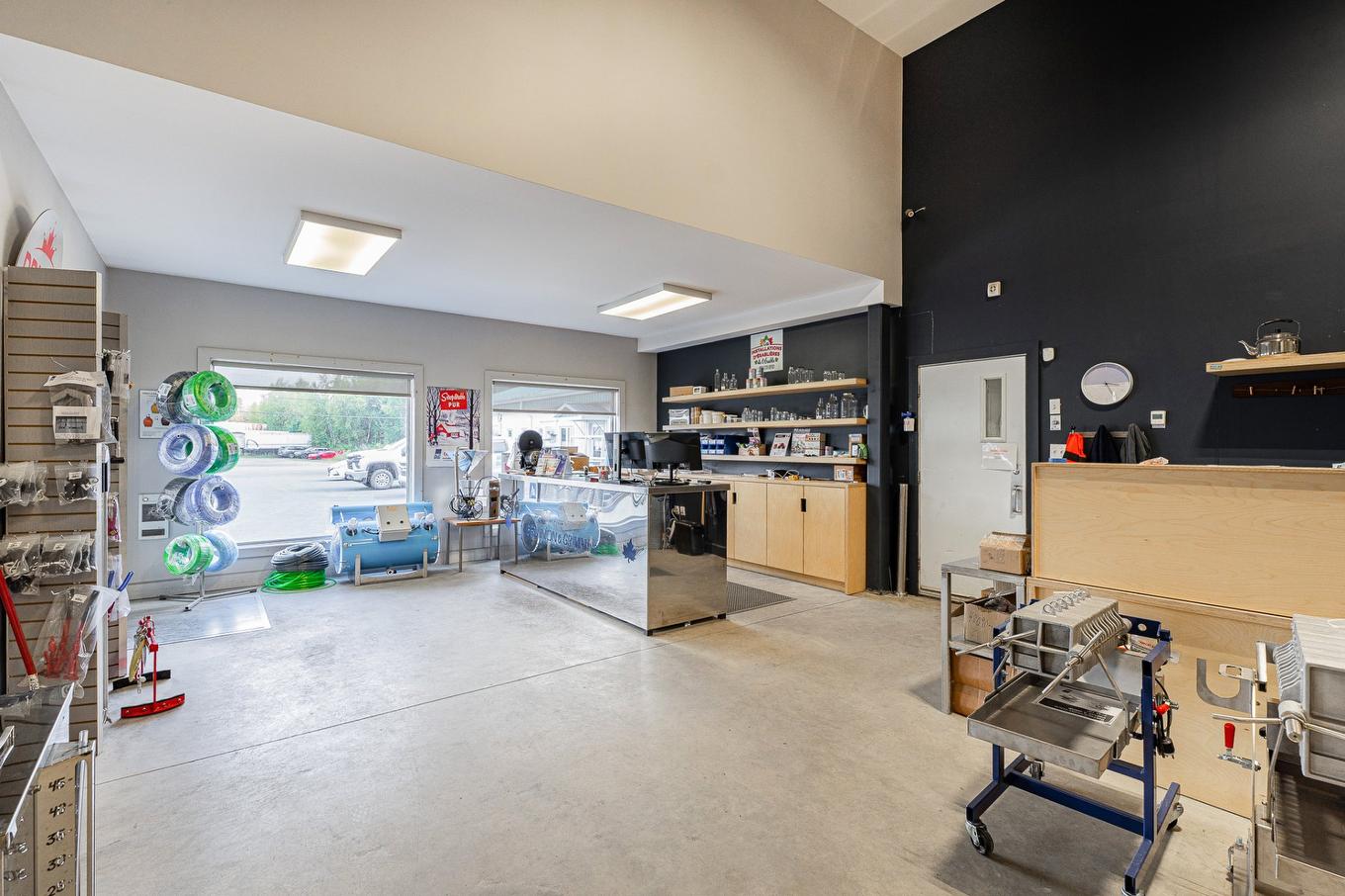 Overall view - 1000 Rue De L'Acadie, Victoriaville, QC - Indoor