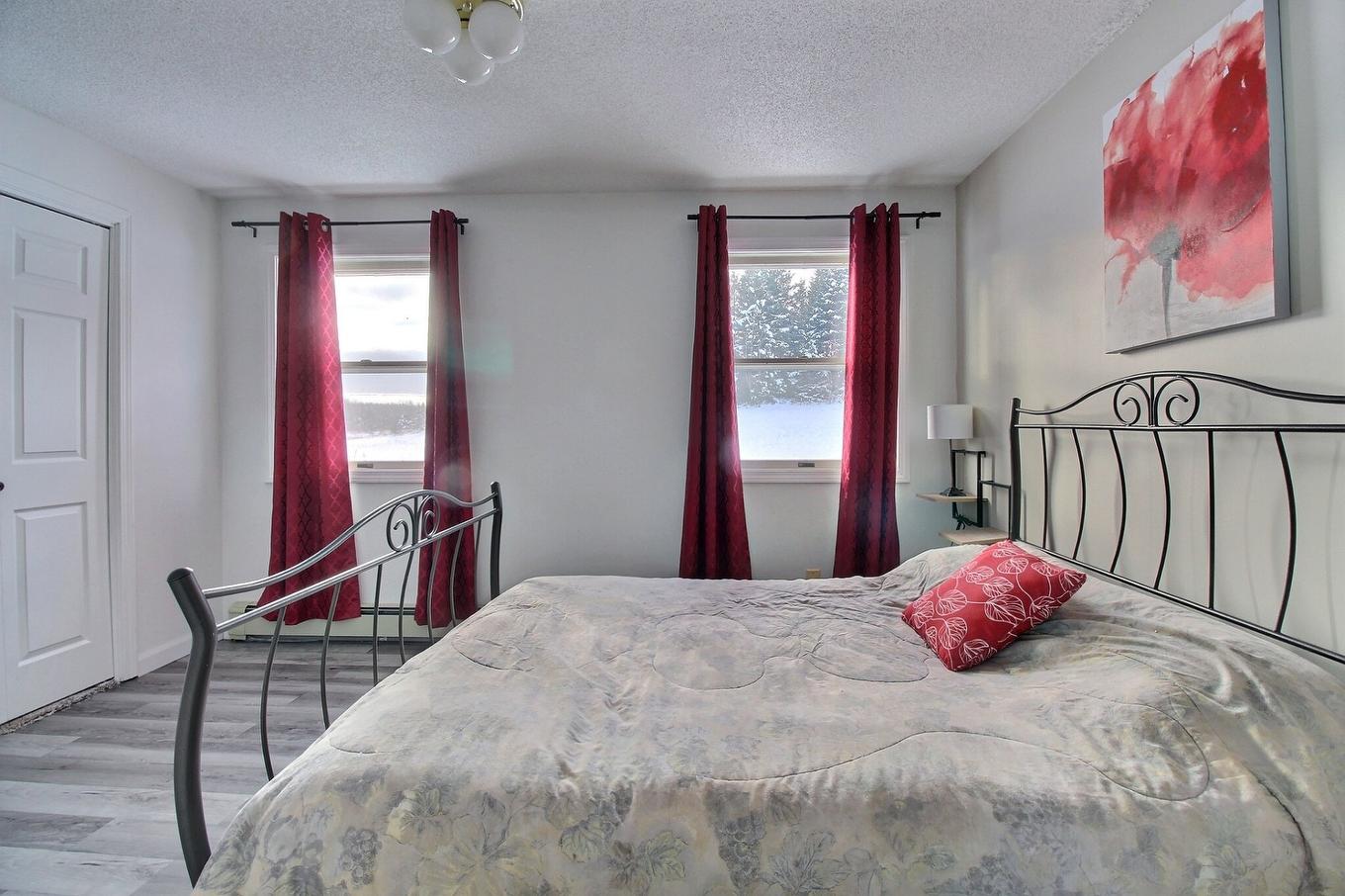 Chambre à coucher - 328 6E Rang N., Saint-Honoré-De-Shenley, QC - Indoor Photo Showing Bedroom