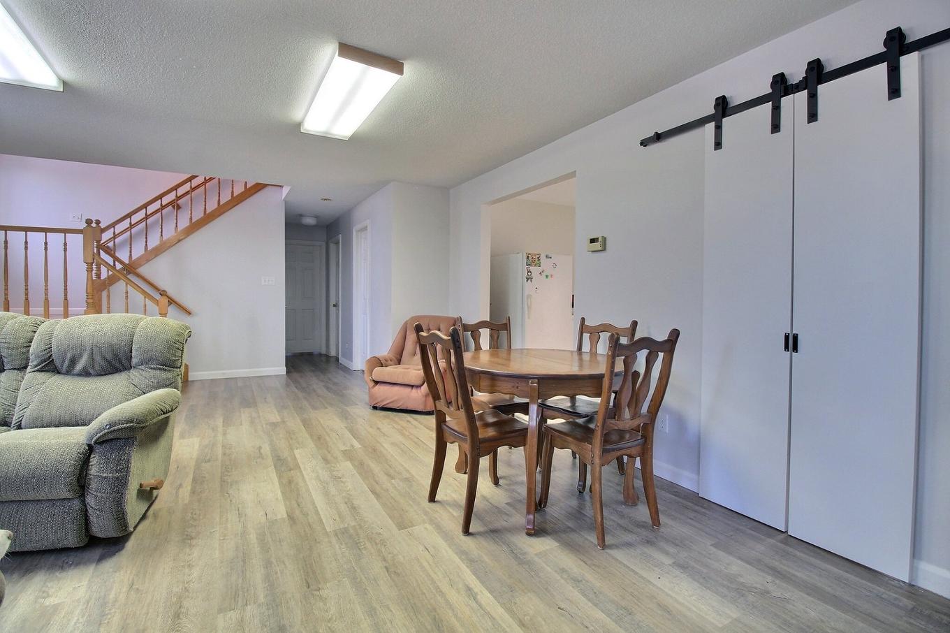 Salle familiale - 328 6E Rang N., Saint-Honoré-De-Shenley, QC - Indoor Photo Showing Dining Room