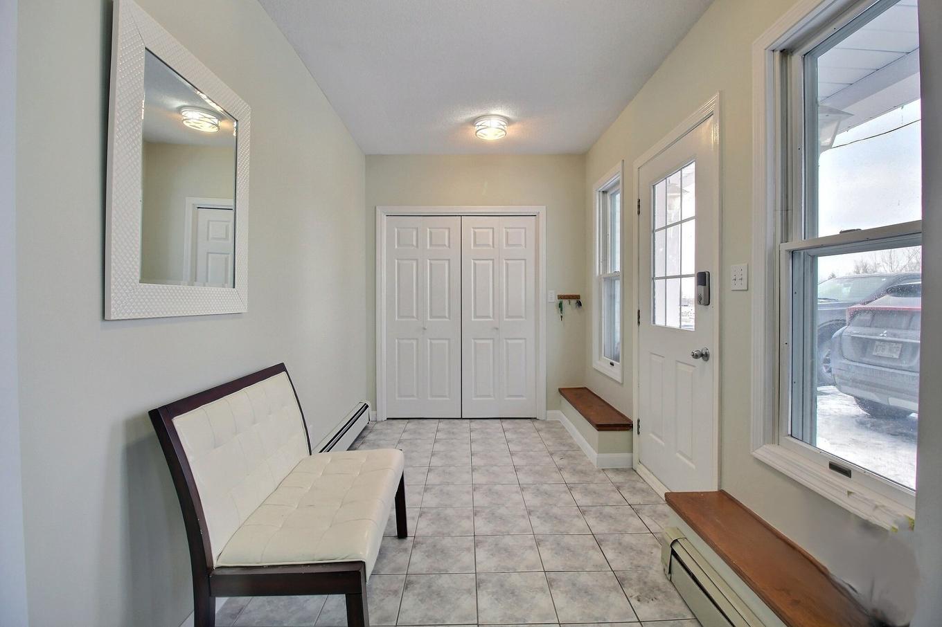 Hall d'entrée/Vestibule - 328 6E Rang N., Saint-Honoré-De-Shenley, QC - Indoor Photo Showing Other Room