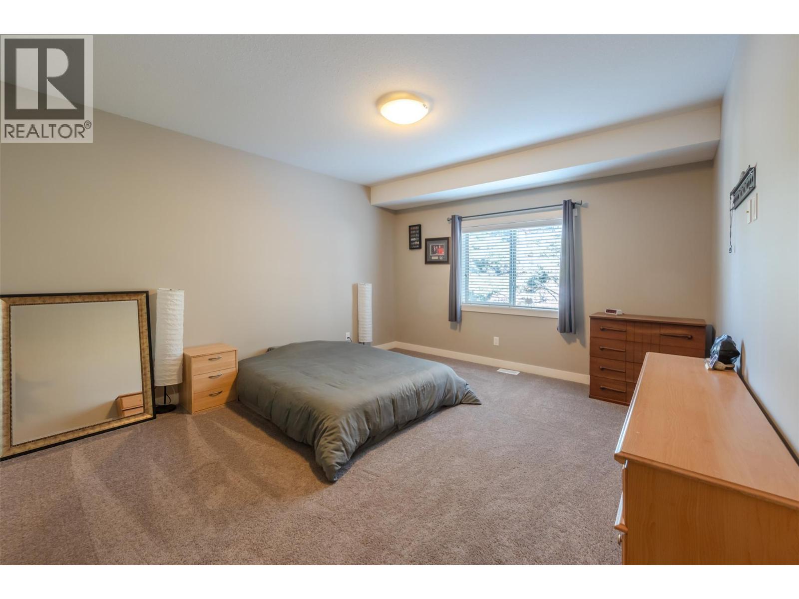192 Nicola Place, Summerland, BC - Indoor Photo Showing Bedroom