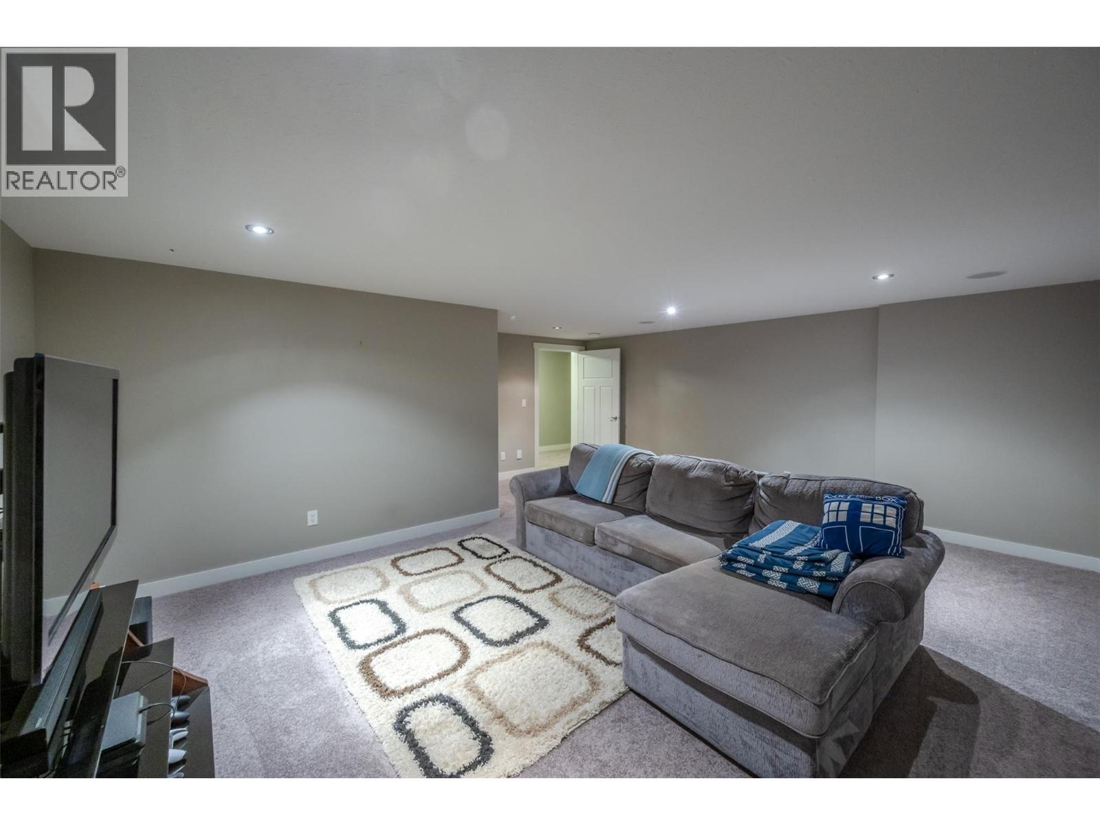 192 Nicola Place, Summerland, BC - Indoor