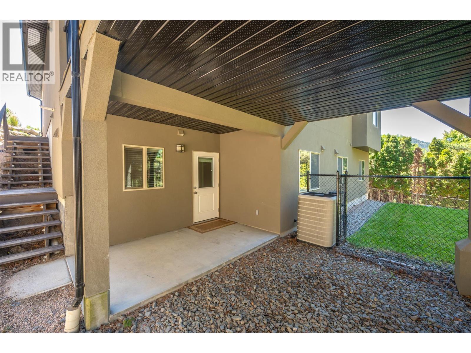 192 Nicola Place, Summerland, BC - Outdoor With Exterior