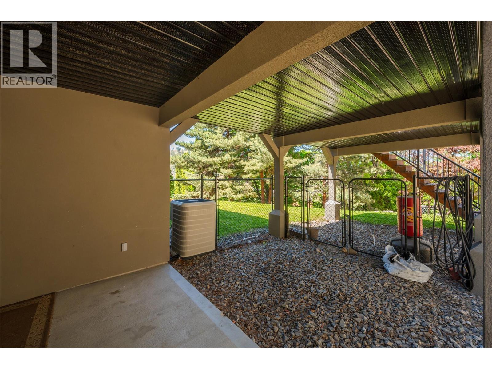 192 Nicola Place, Summerland, BC - Outdoor With Exterior