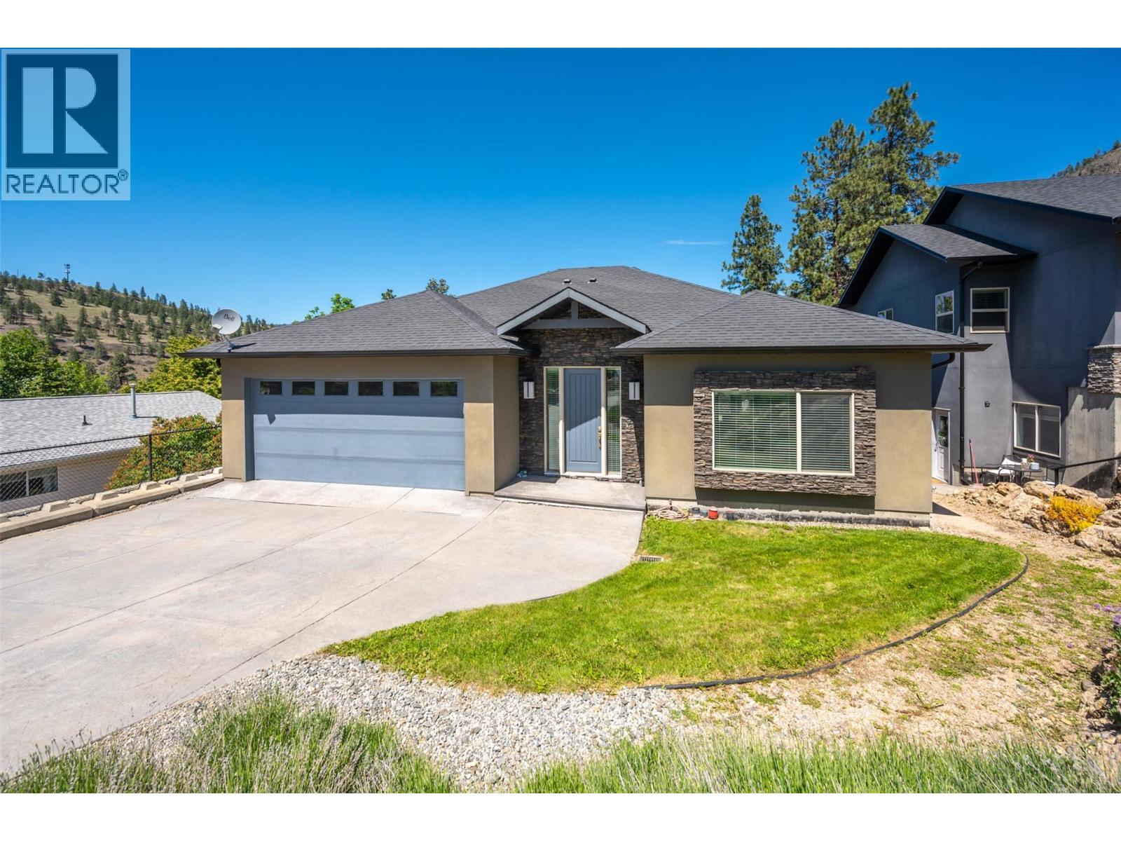 192 Nicola Place, Summerland, BC - Outdoor With Facade