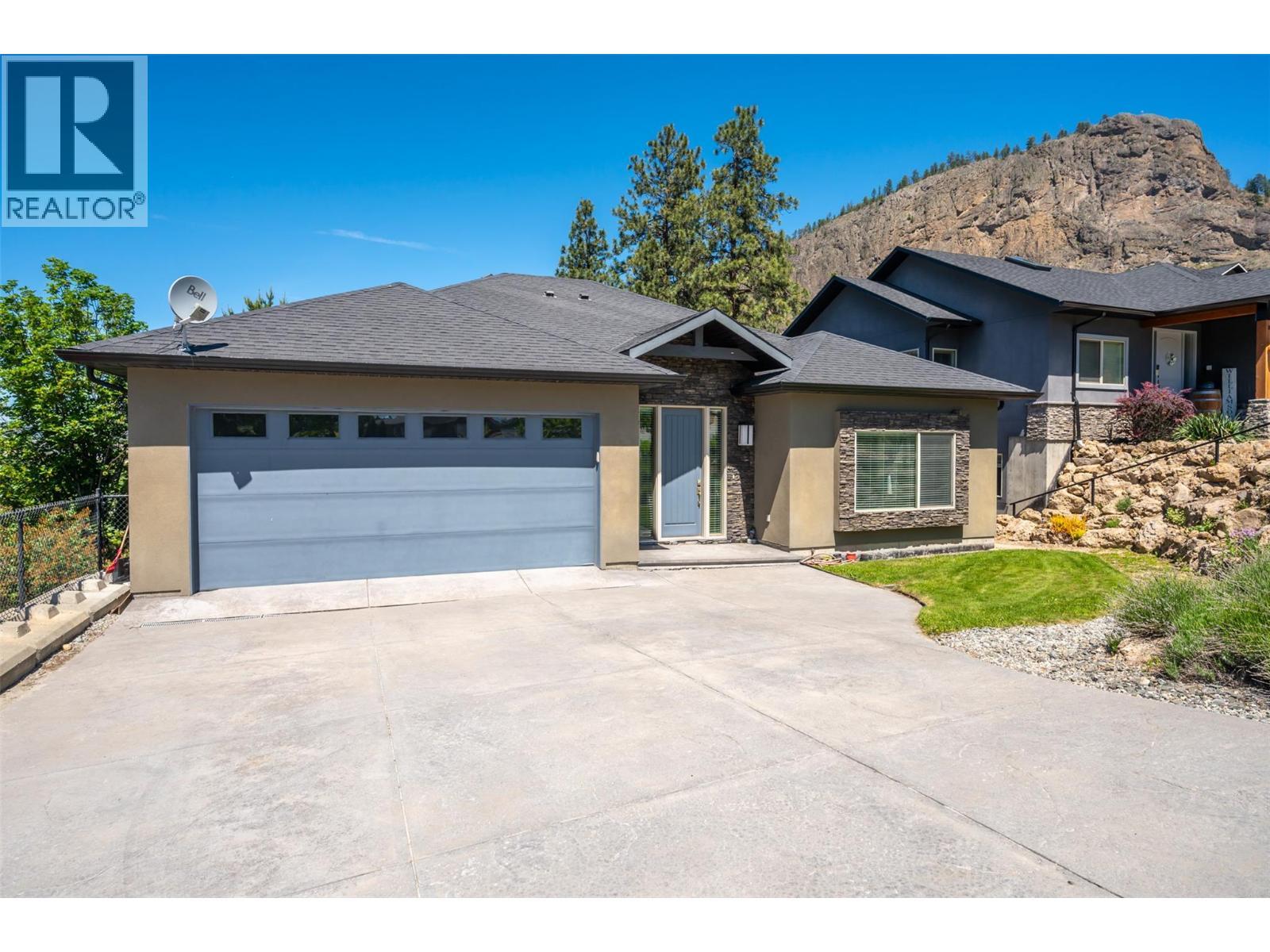 192 Nicola Place, Summerland, BC - Outdoor With Facade