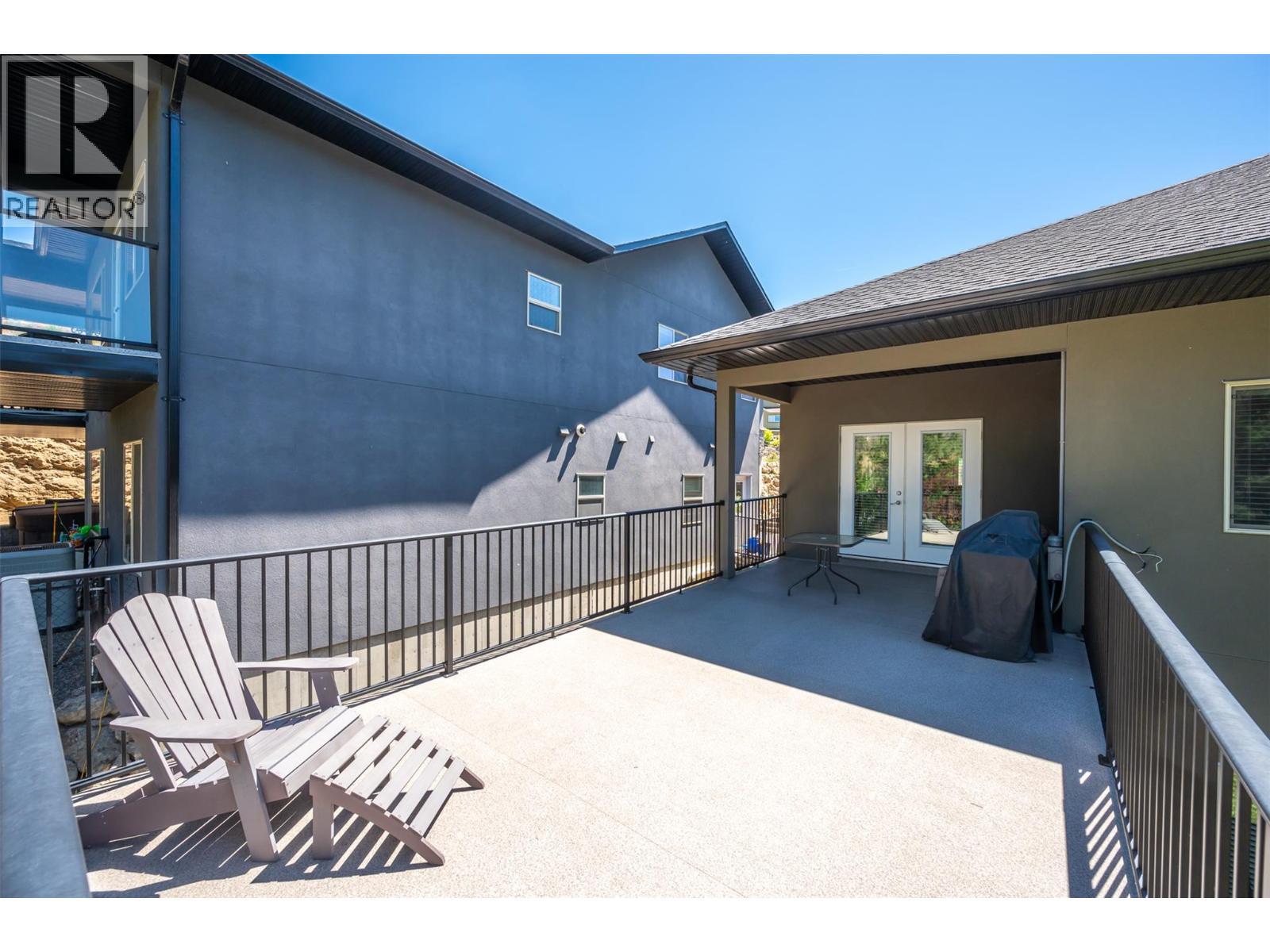 192 Nicola Place, Summerland, BC - Outdoor With Exterior