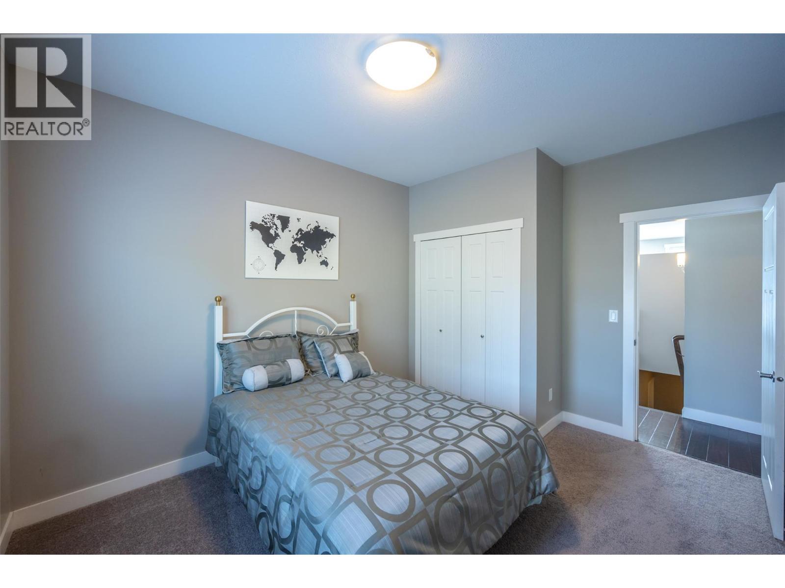 192 Nicola Place, Summerland, BC - Indoor Photo Showing Bedroom