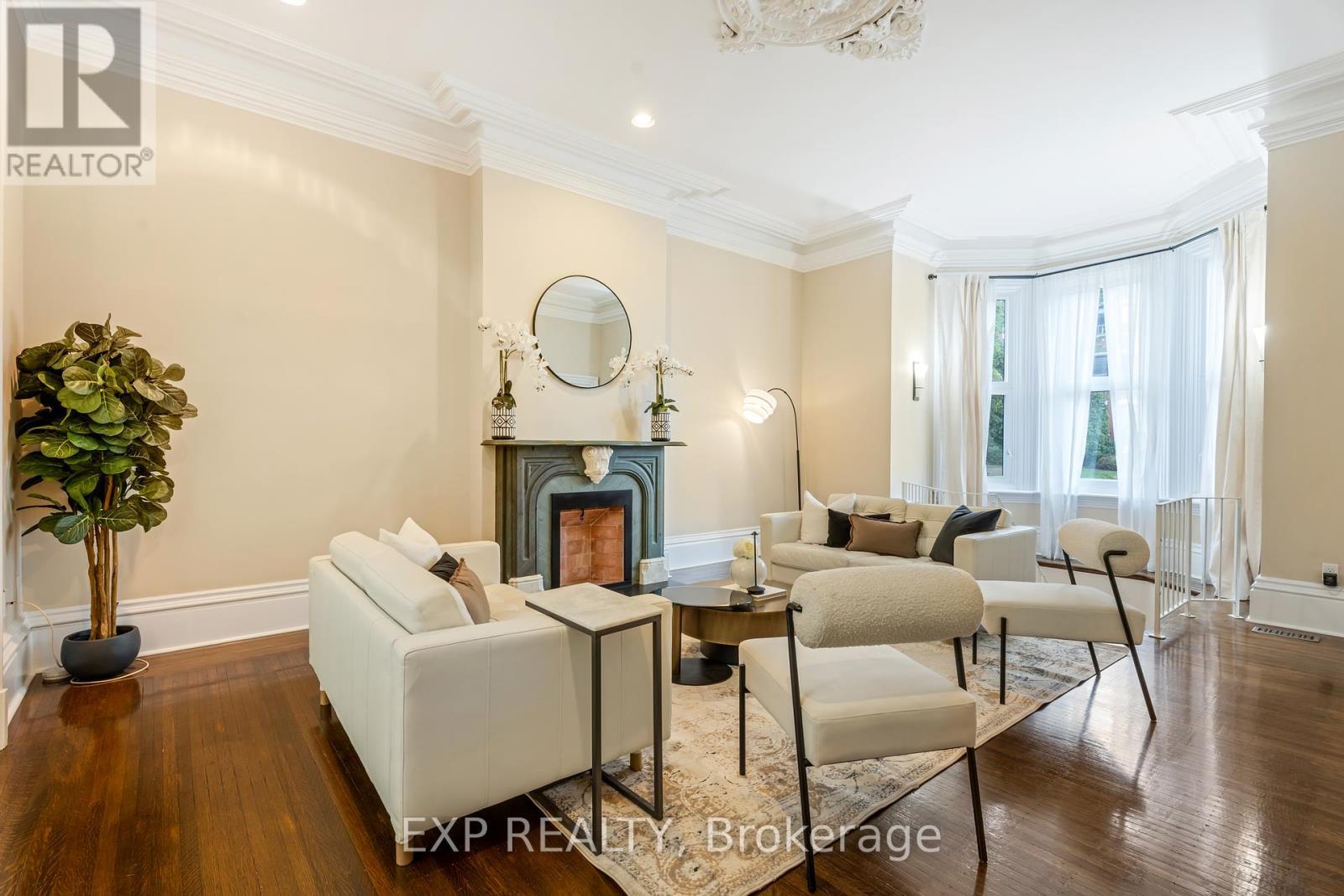 2 - 46 Herkimer Street, Hamilton, ON - Indoor Photo Showing Living Room With Fireplace