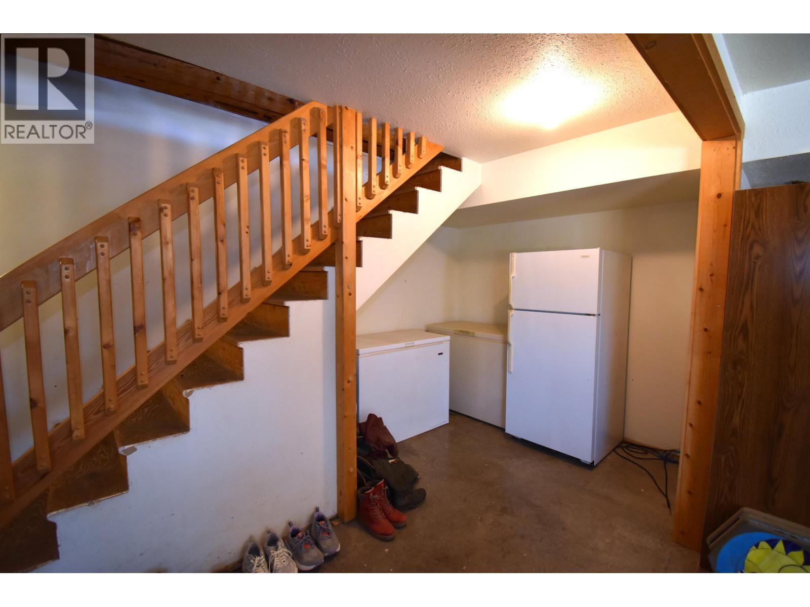 1310 Willow Street, Telkwa, BC - Indoor Photo Showing Other Room