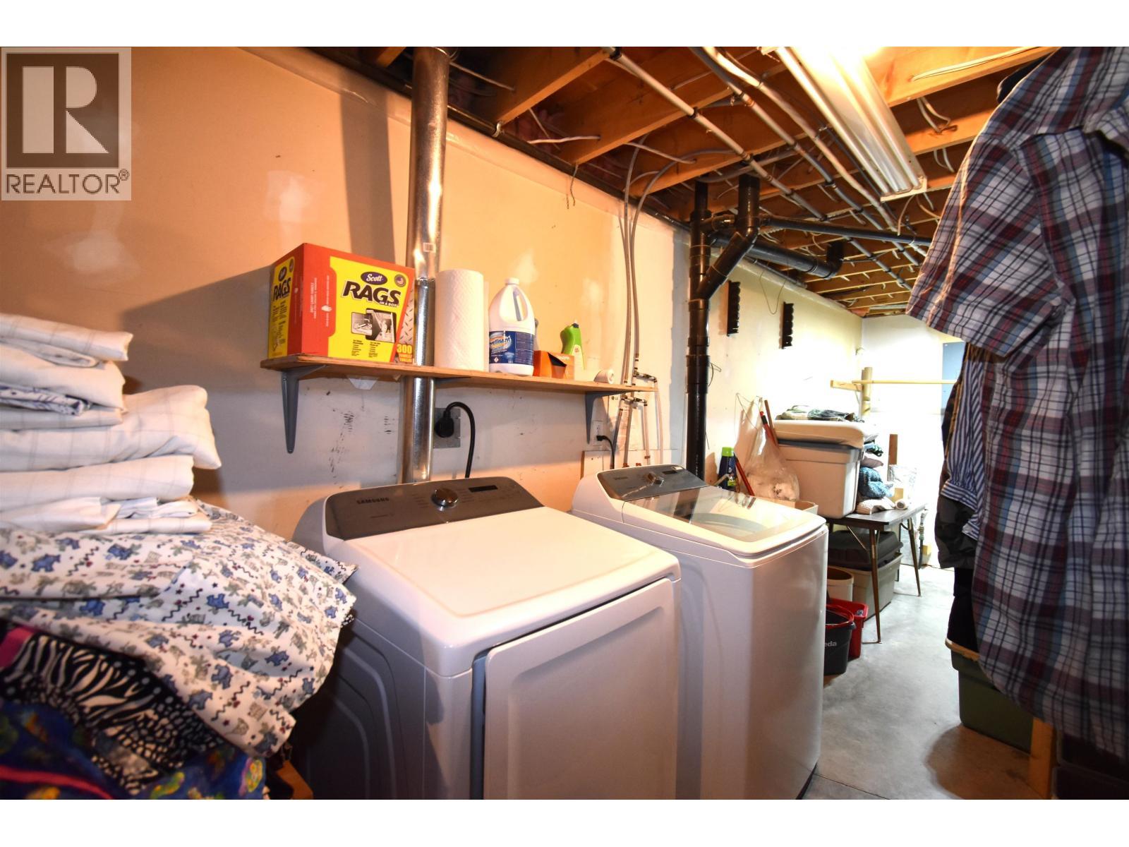 1310 Willow Street, Telkwa, BC - Indoor Photo Showing Laundry Room