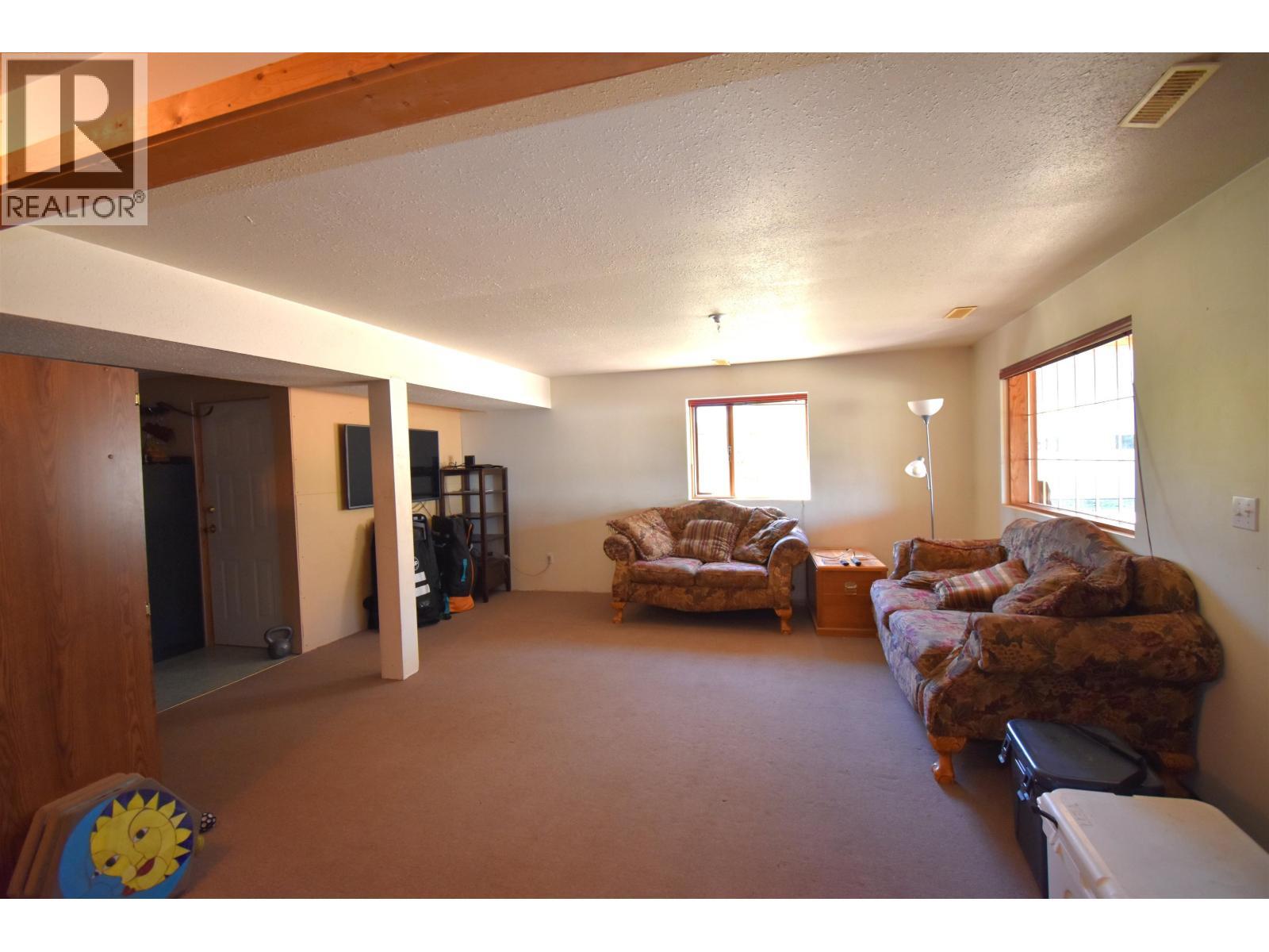 1310 Willow Street, Telkwa, BC - Indoor Photo Showing Other Room
