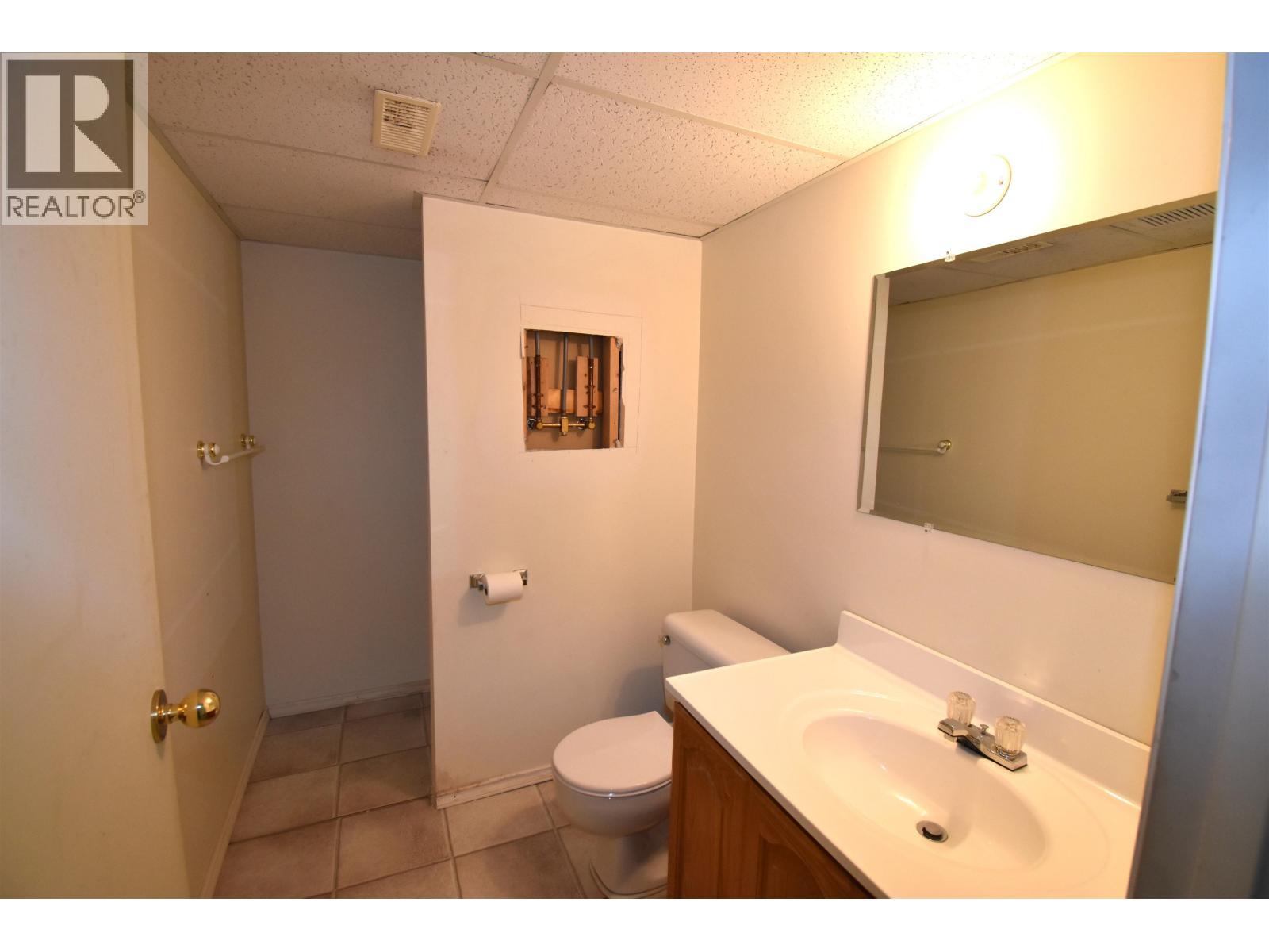 1310 Willow Street, Telkwa, BC - Indoor Photo Showing Bathroom
