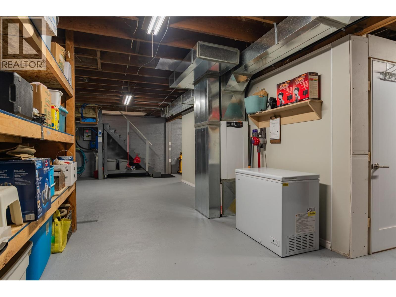 2060 Casino Road, Trail, BC - Indoor