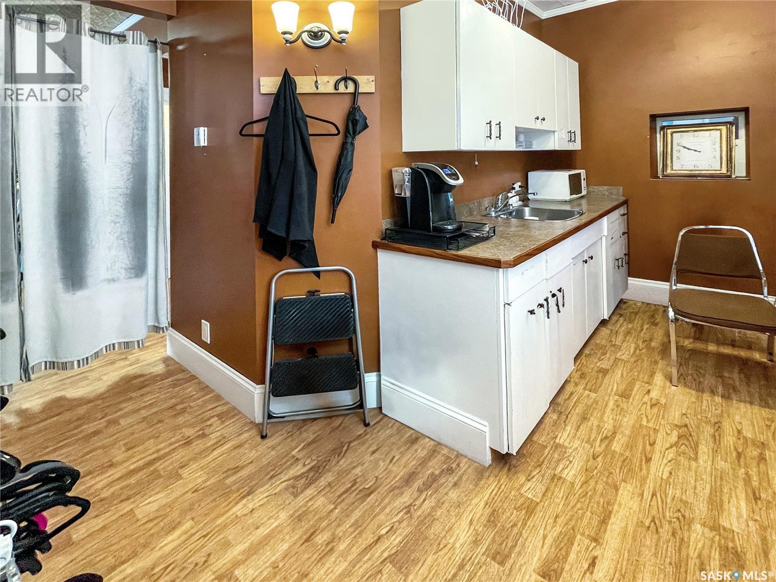 611 Herbert Avenue, Herbert, SK