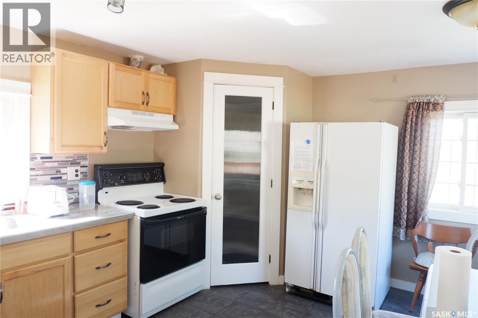 123 3Rd Street W, Lafleche, SK